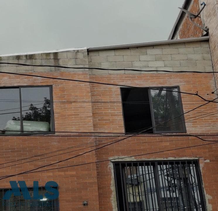 Bodega en venta en Cristo Rey, Belén Guayabal, Medellín — foto 1 de 11