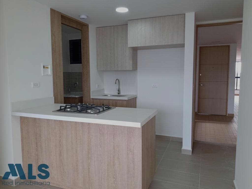 Apartamento en venta en Centro, Oriente Antioqueño, El Carmen — foto 1 de 8