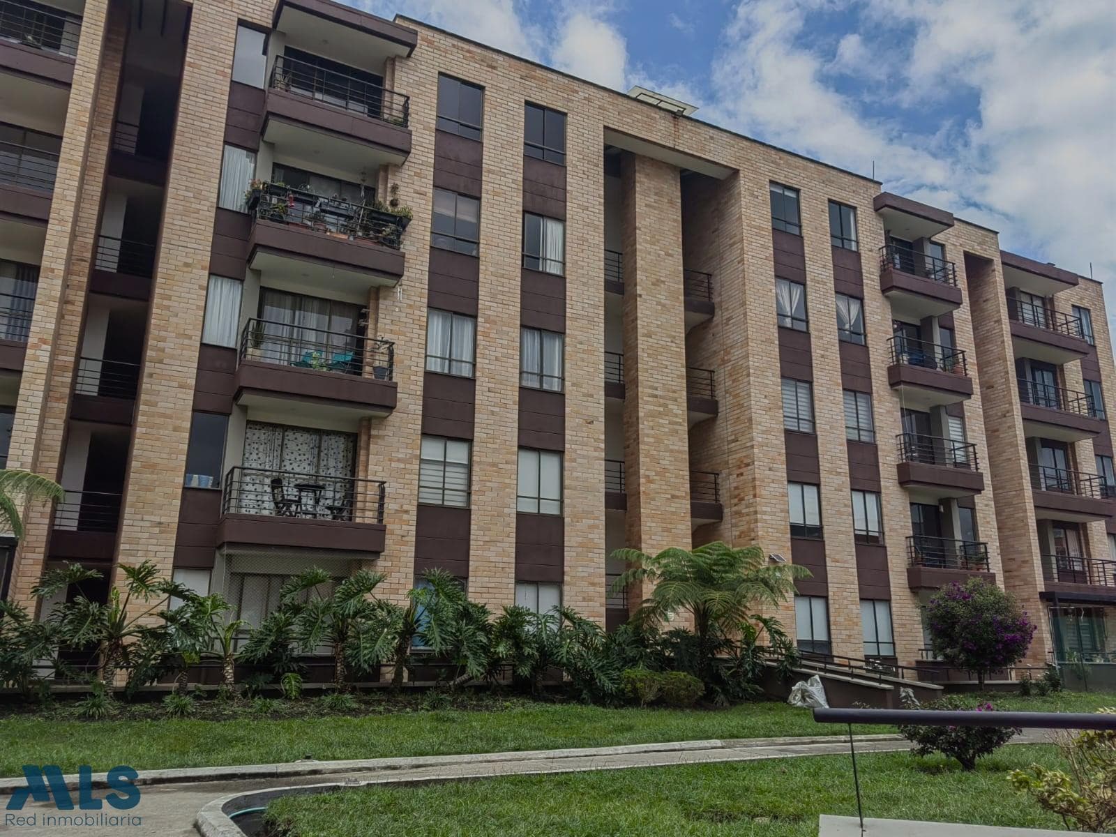 Apartamento en venta en Urbano (la, Oriente Antioqueño, La Ceja — foto 1 de 17