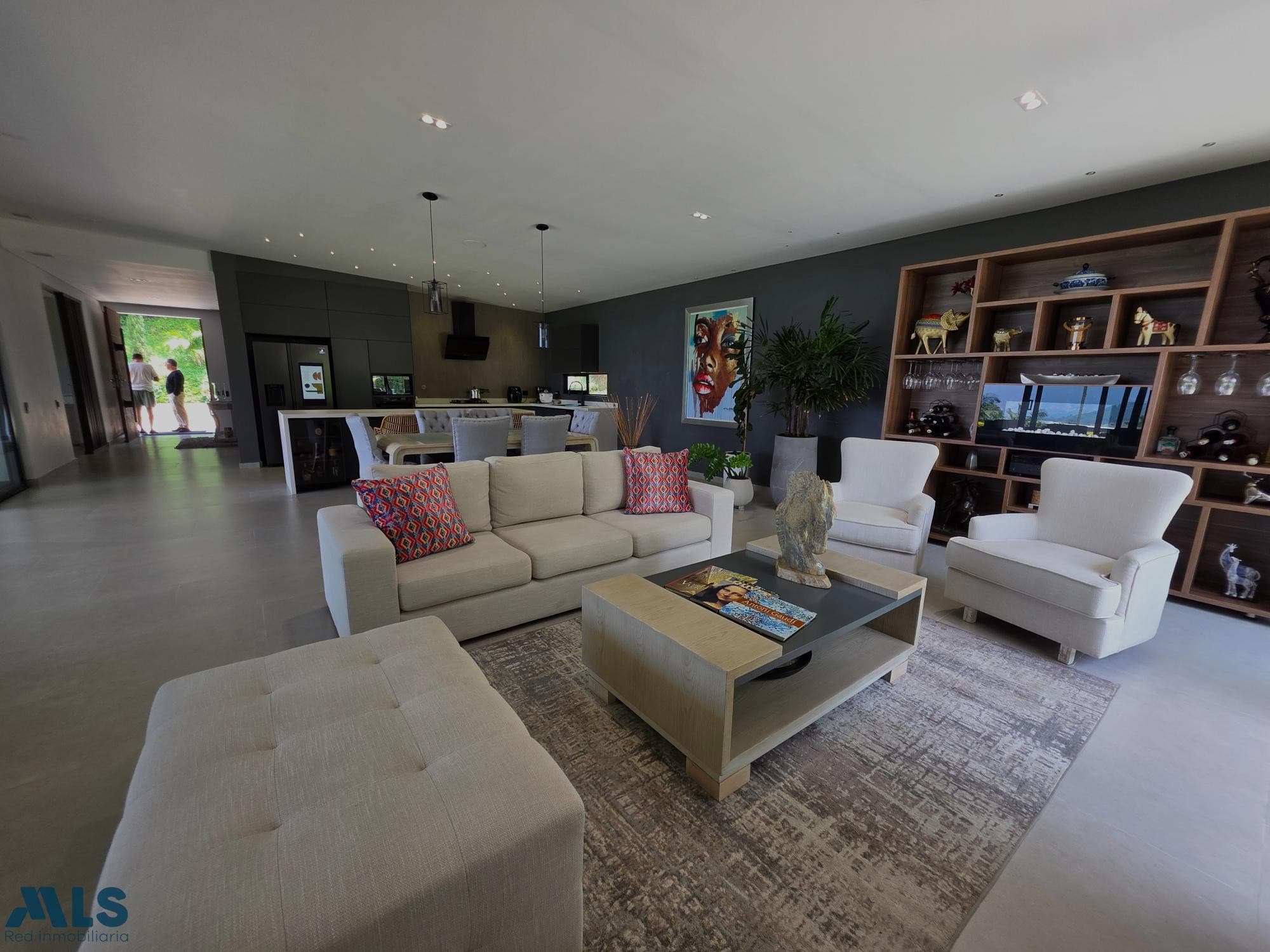 Casa en venta en Loma Del Escobero, Aburra Sur, Envigado — foto 1 de 40