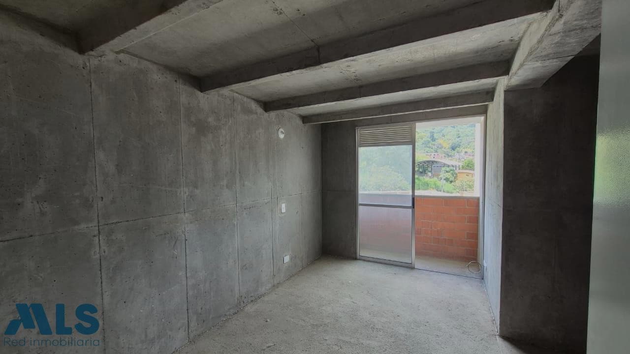 Apartamento en venta en Robledo Pajarito, Occidente, Medellín — foto 1 de 31