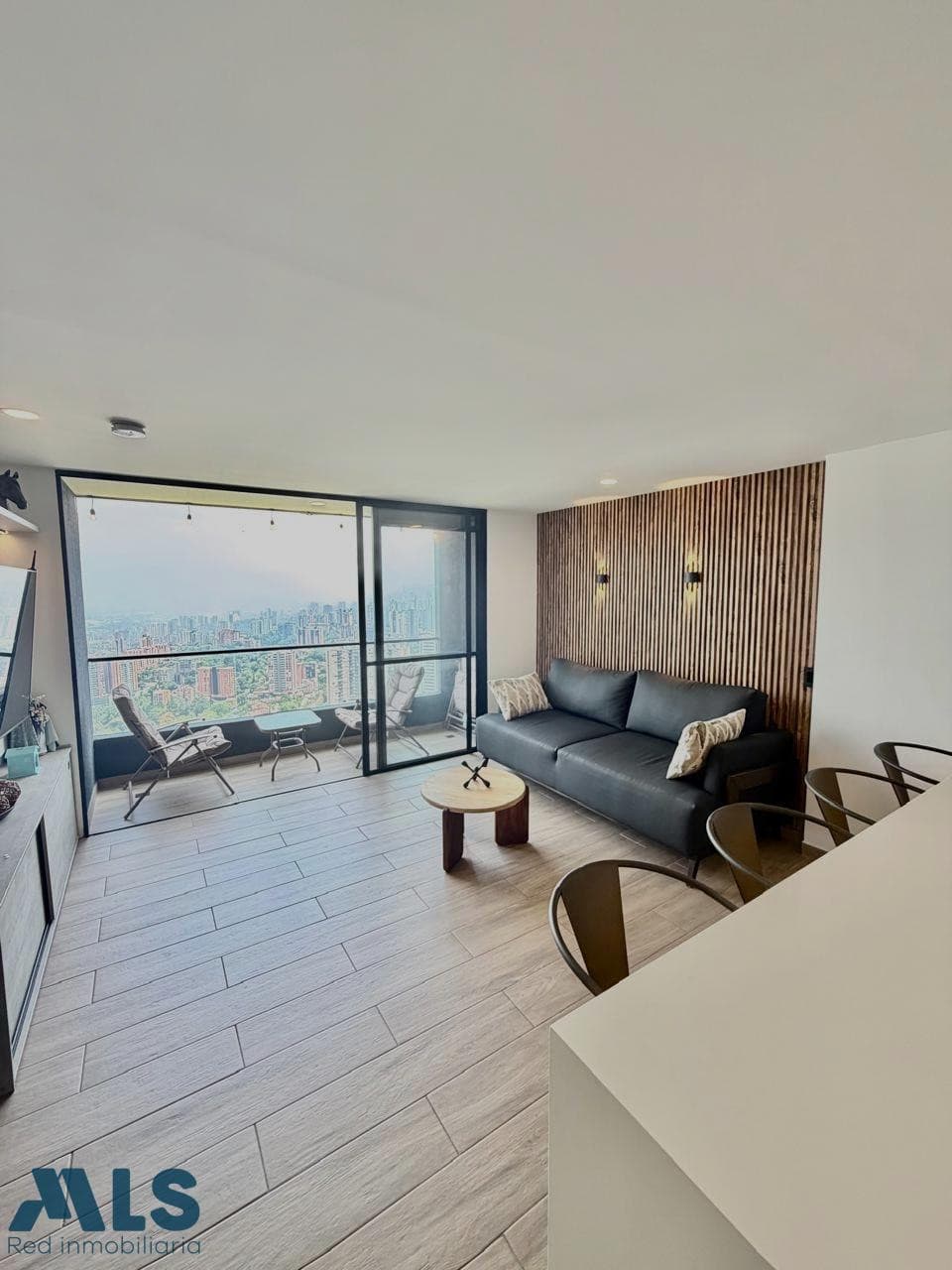 Apartamento en venta en Loma Del Escobero, Aburra Sur, Envigado — foto 1 de 17