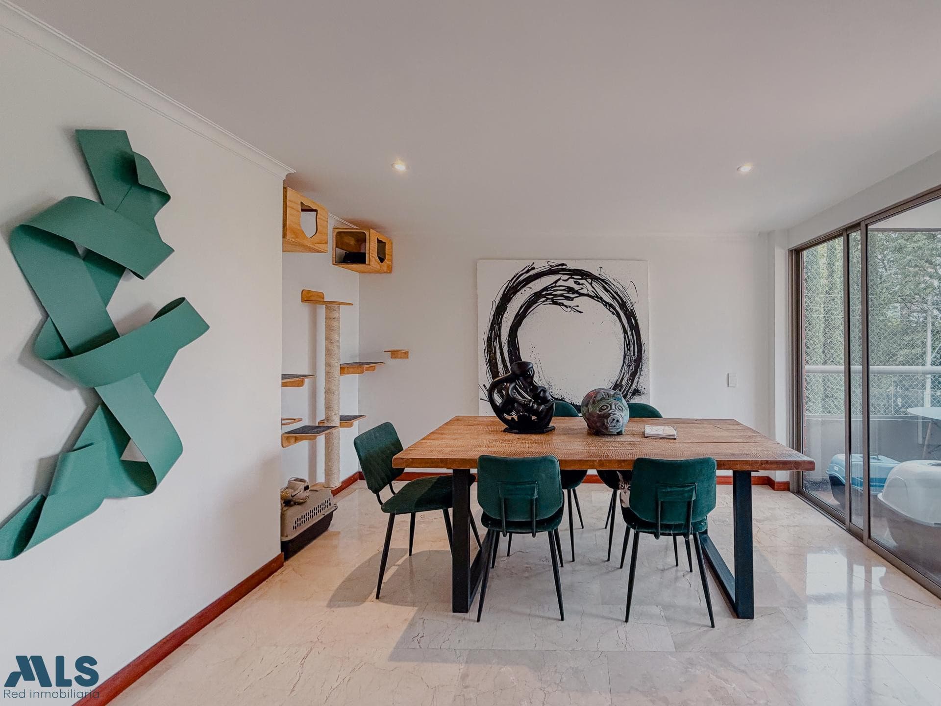 Apartamento en venta en Los Balsos Nº 2, Poblado, Medellín — foto 1 de 30