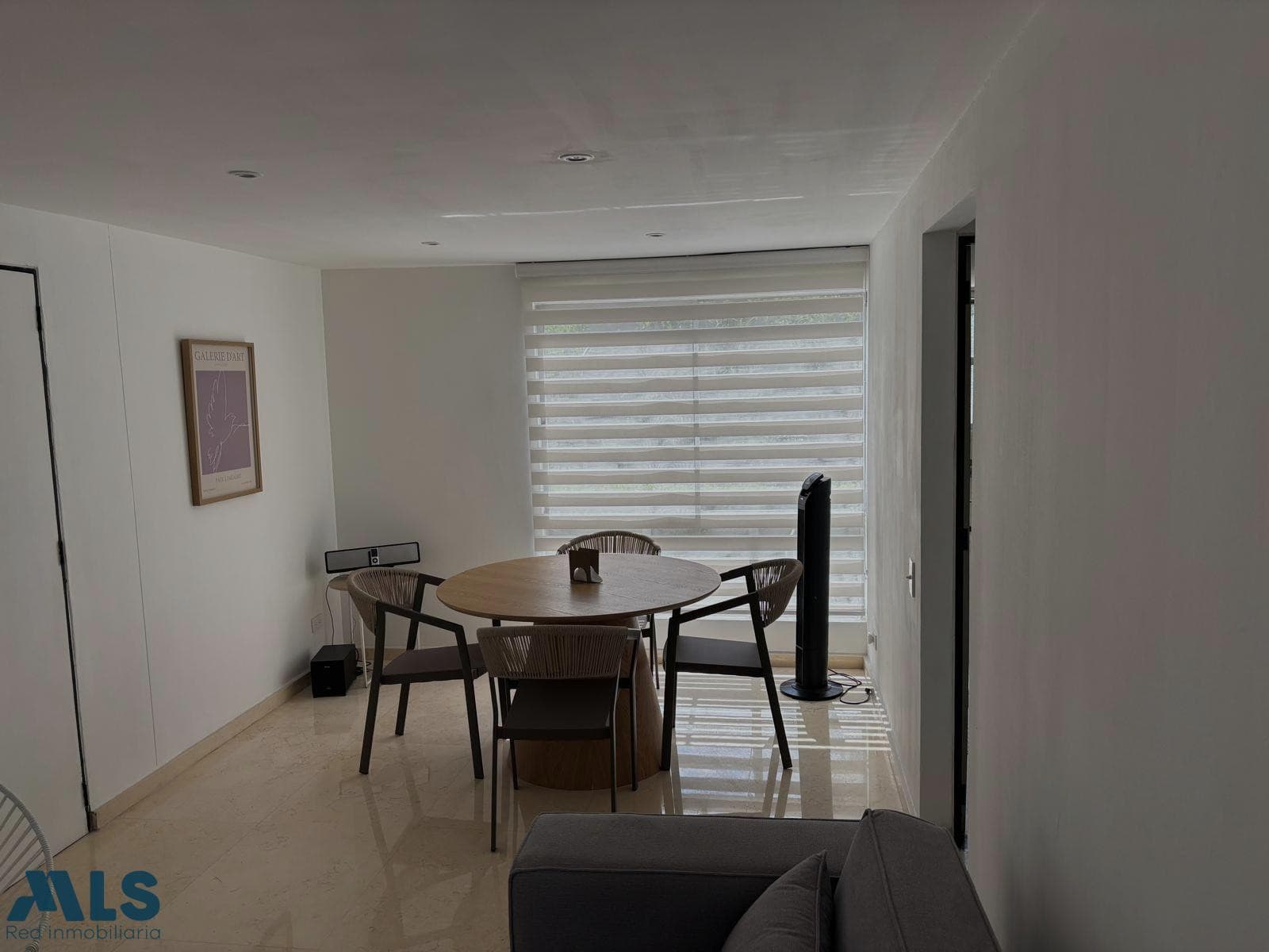 Apartamento en venta en Alto De Las Palmas, Poblado, Medellín — foto 1 de 9