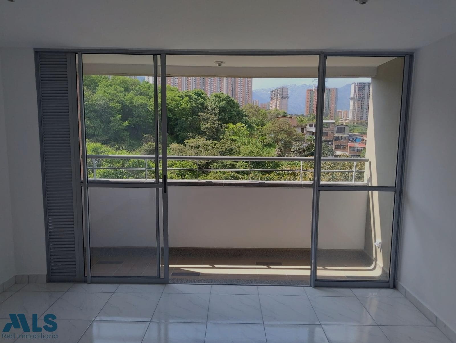 Apartamento en venta en Amazonía, Norte, Bello — foto 1 de 15