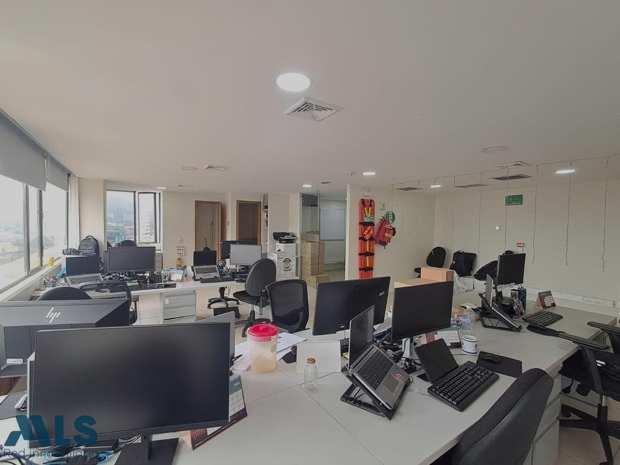 Oficina en venta en Manila, Poblado, Medellín — foto 1 de 9