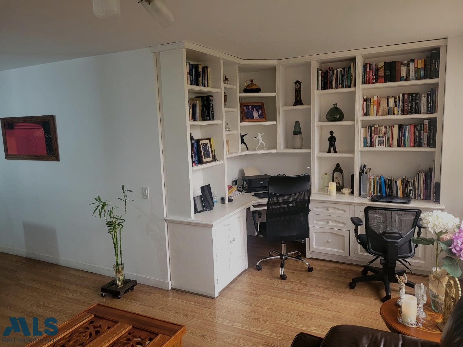 Apartamento en venta en El Campestre, Poblado, Medellín — foto 1 de 8