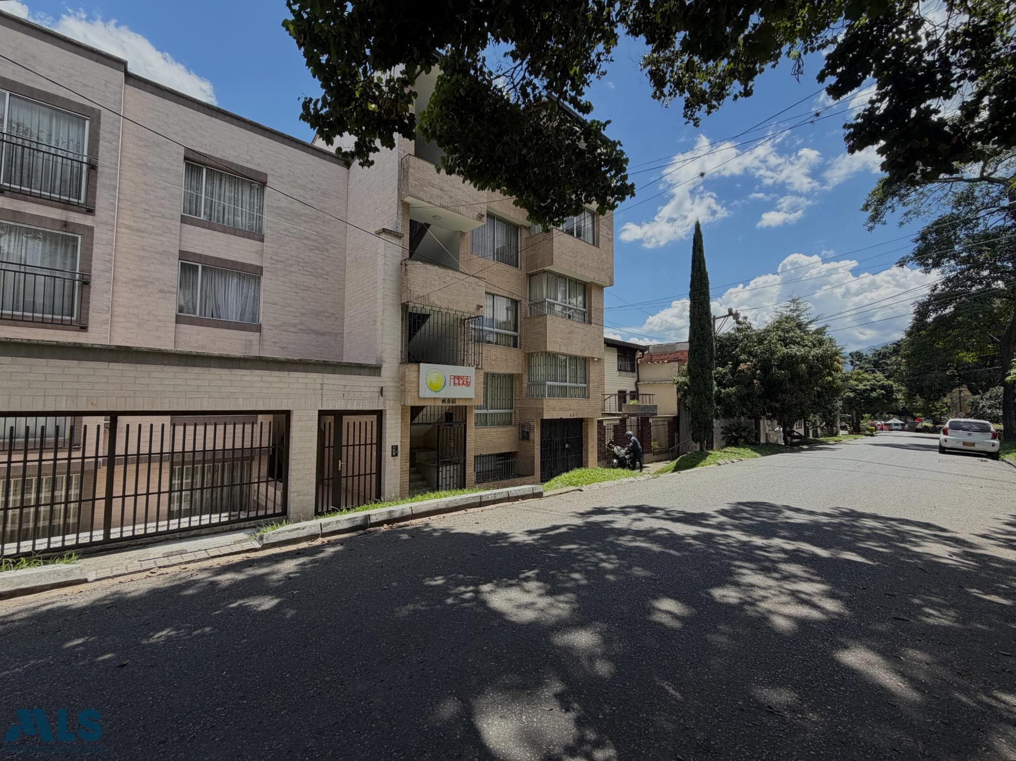 Apartamento en venta en Prado, Centro, Medellín — foto 1 de 47