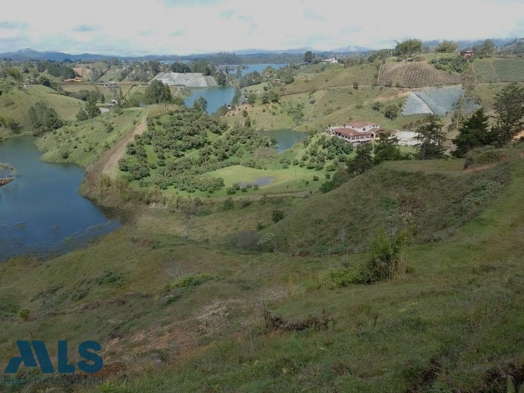 Lote Residencial en venta en El Morro, Oriente Antioqueño, El Peñol — foto 1 de 9