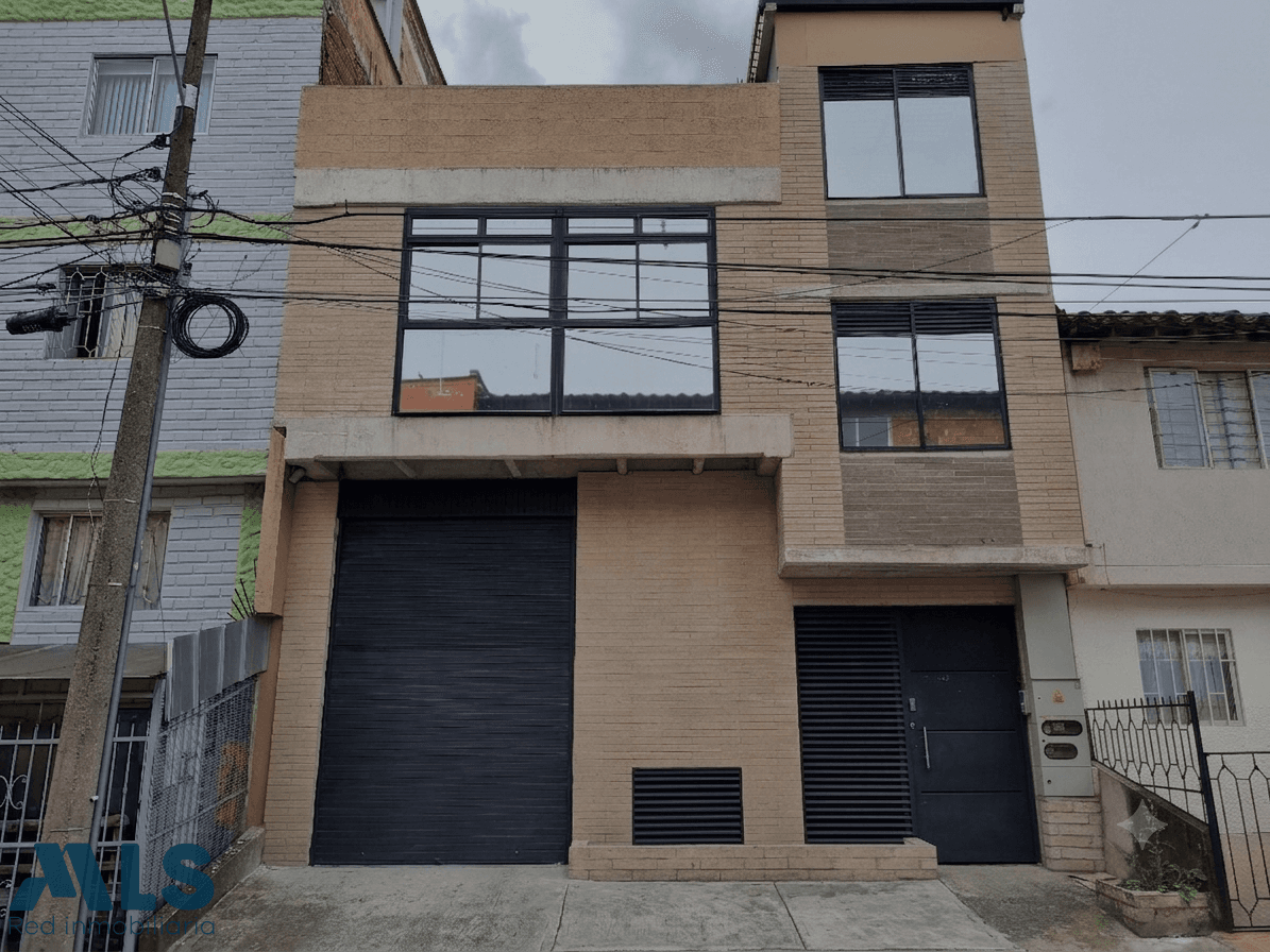 Edificio en venta en Santa Fe, Belén Guayabal, Medellín — foto 1 de 26