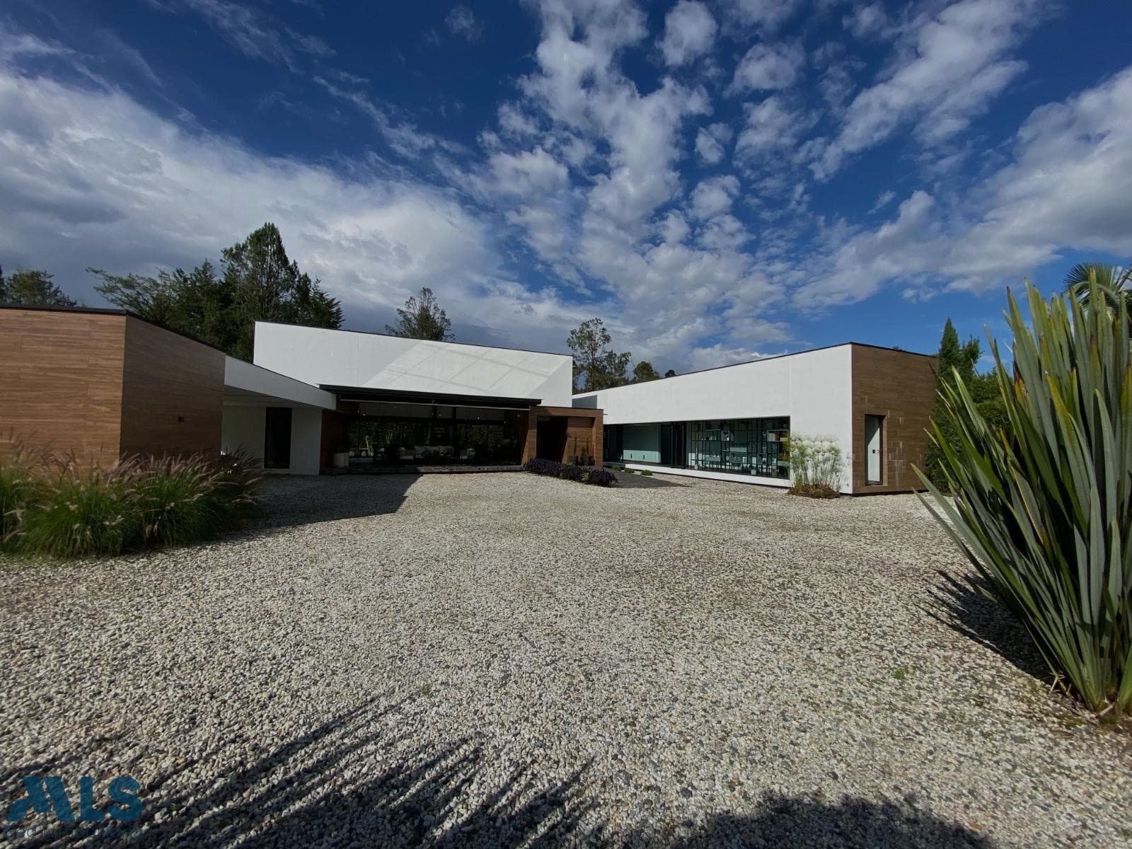 Casa en venta en V. El Tablazo, Oriente Antioqueño, Rionegro — foto 1 de 18
