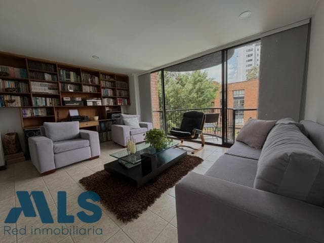 Apartamento en venta en Patio Bonito, Poblado, Medellín — foto 1 de 25