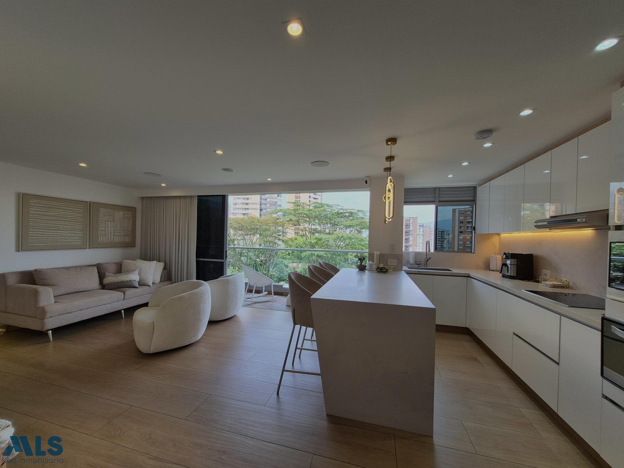 Apartamento en venta en El Chocho, Aburra Sur, Envigado — foto 1 de 16