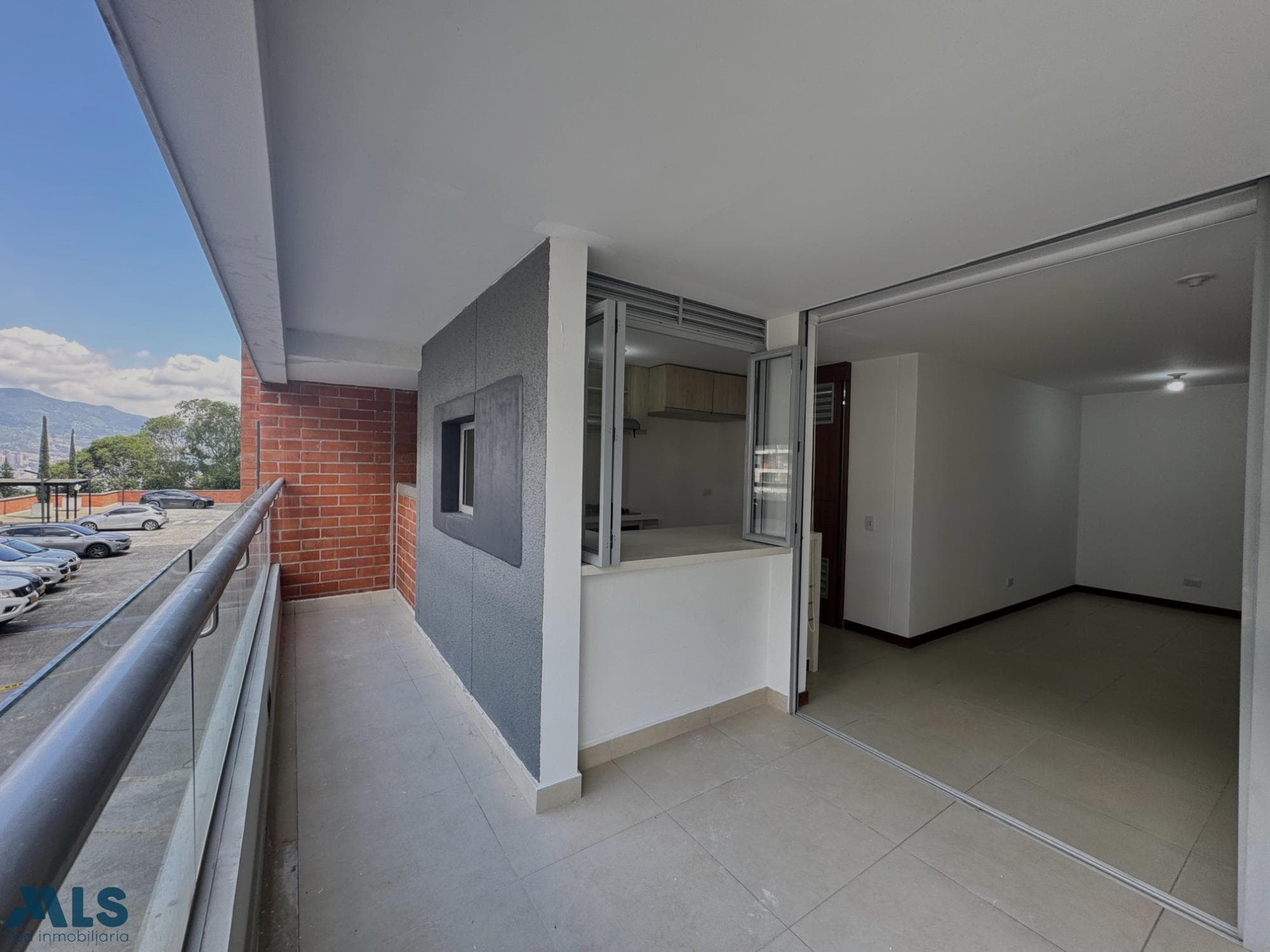 Apartamento en venta en Loma De Las Brujas, Aburra Sur, Envigado — foto 1 de 47