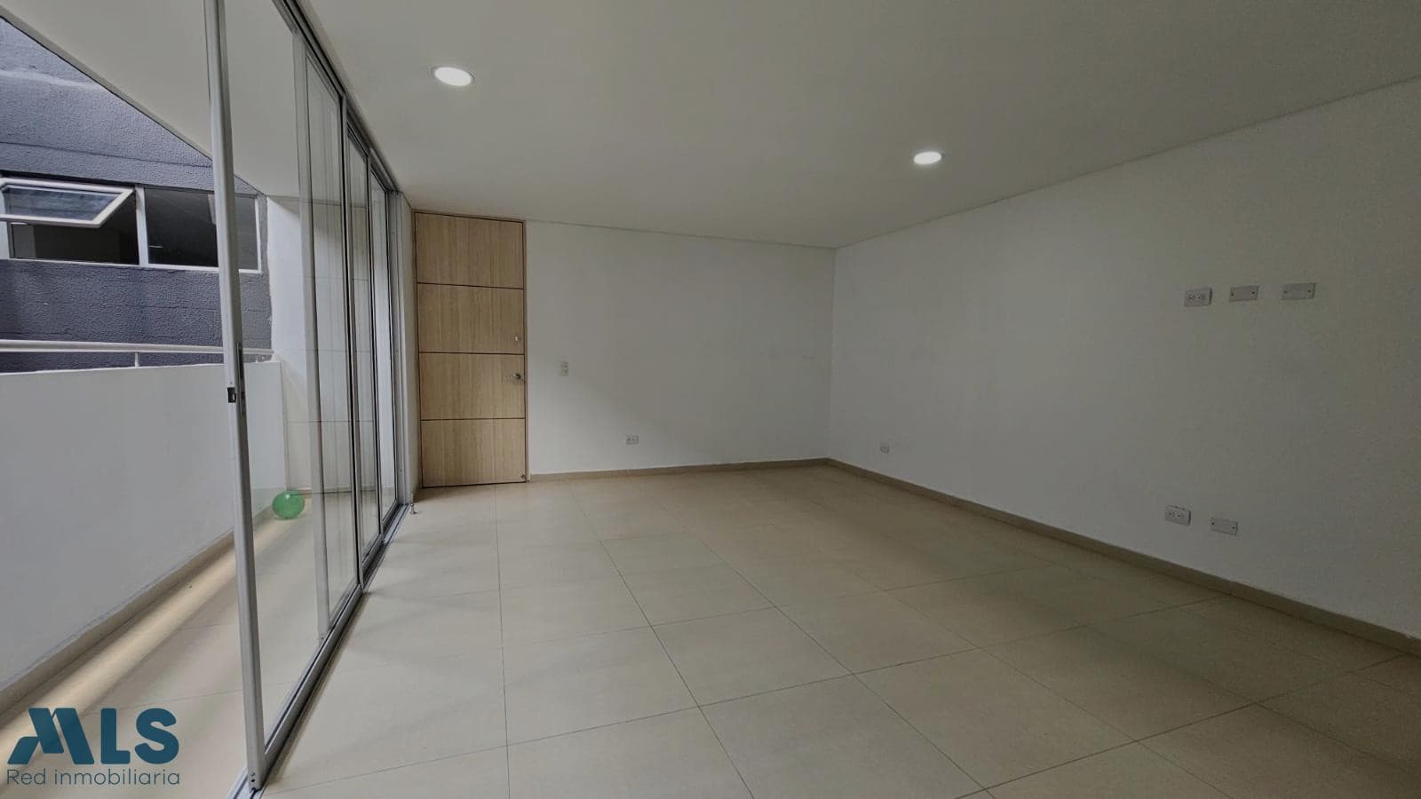 Apartamento en venta en Centro, Norte, Bello — foto 1 de 15