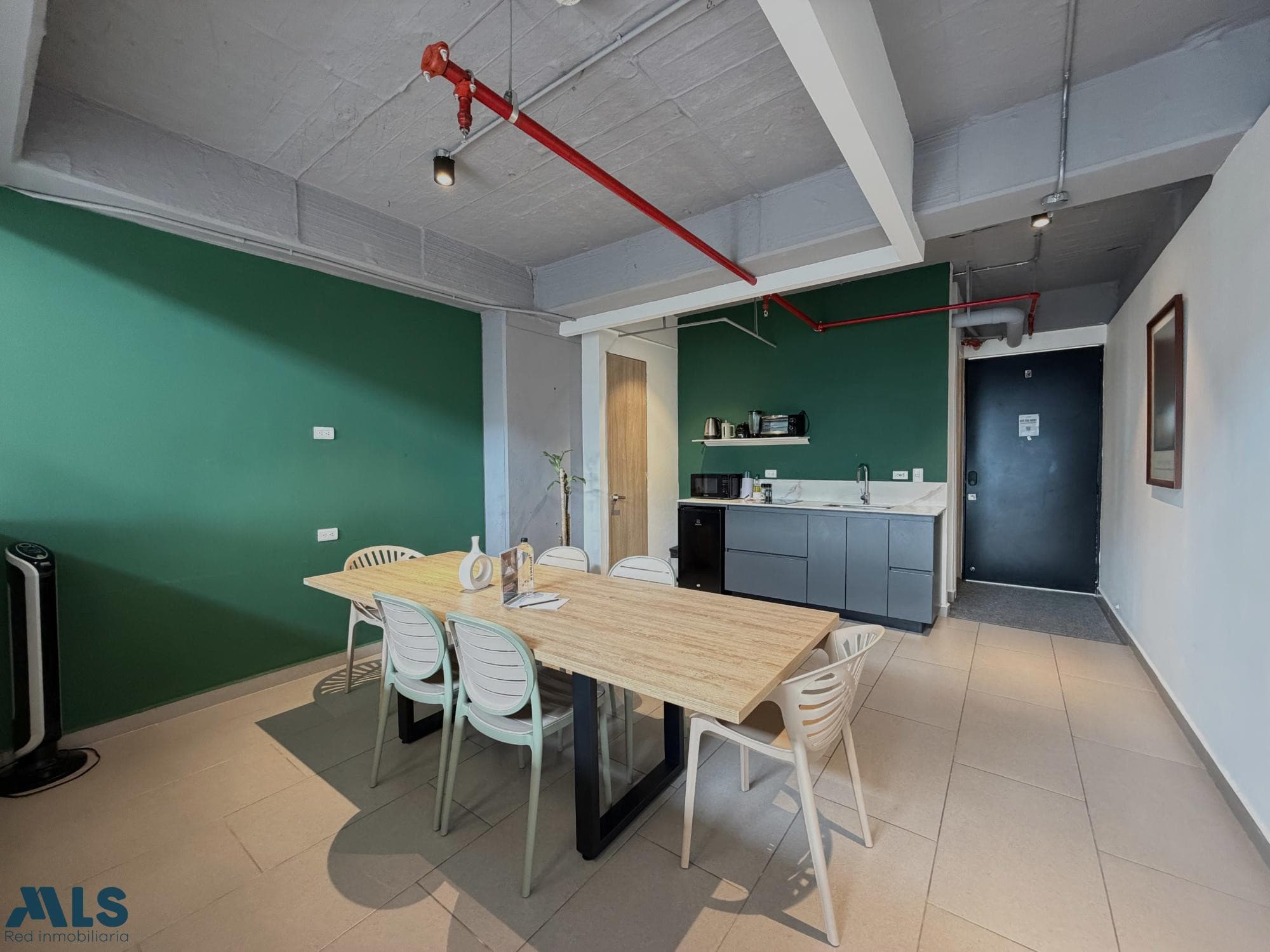 Apartamento en venta en Laureles, Medellín — foto 1 de 13