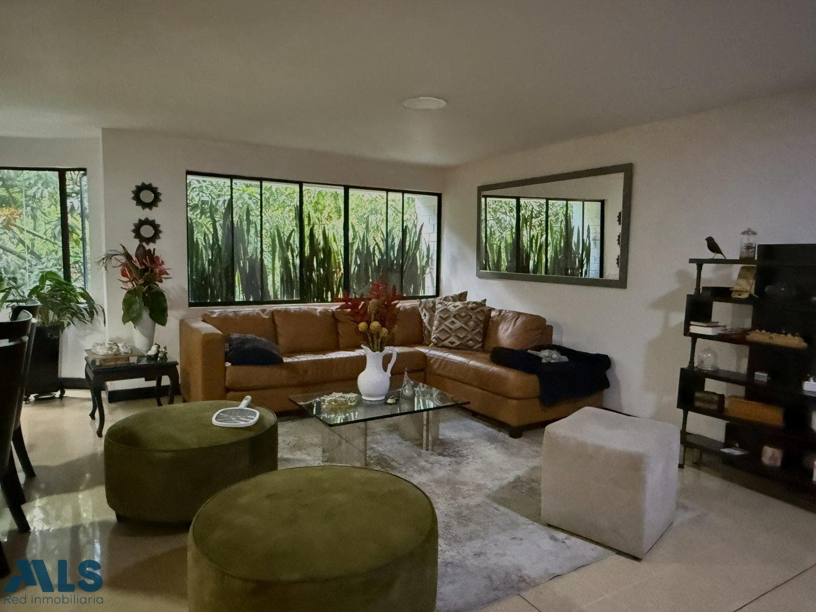 Apartamento en venta en La Aguacatala, Poblado, Medellín — foto 1 de 15
