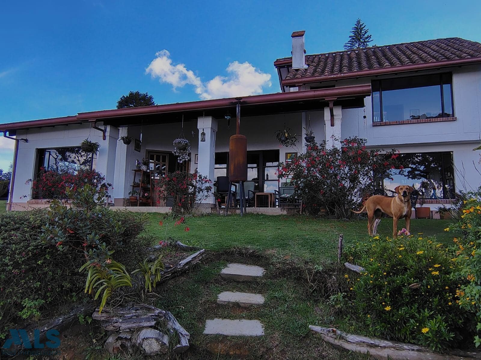 Casa en venta en Rural, Oriente Antioqueño, Santa Elena — foto 1 de 57