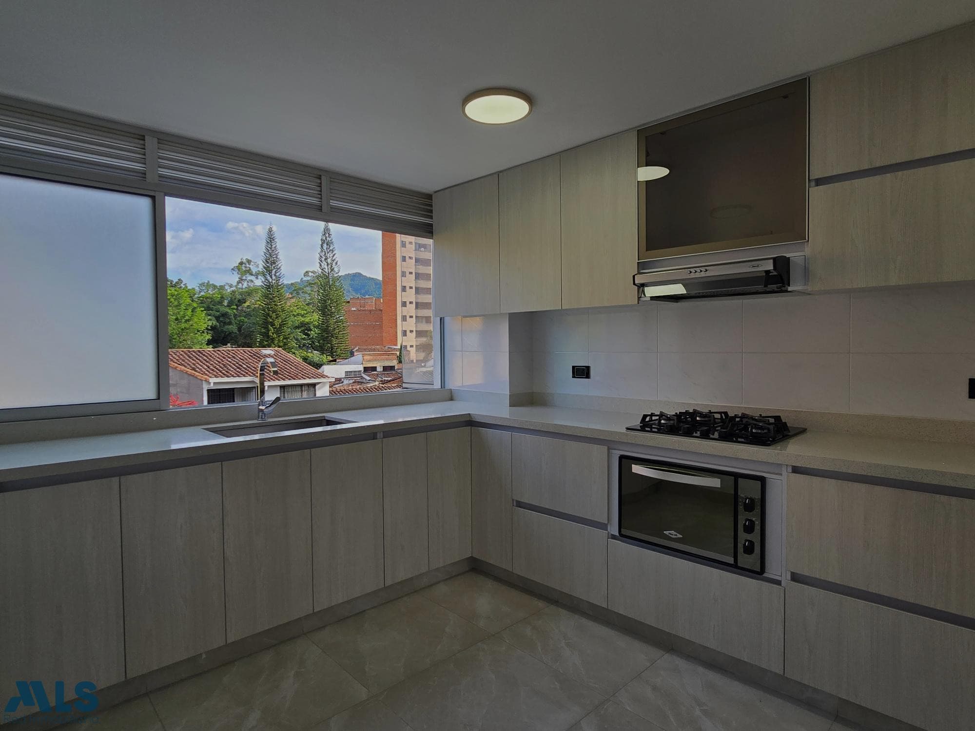 Apartamento en venta en La Palma, Belén Guayabal, Medellín — foto 1 de 15