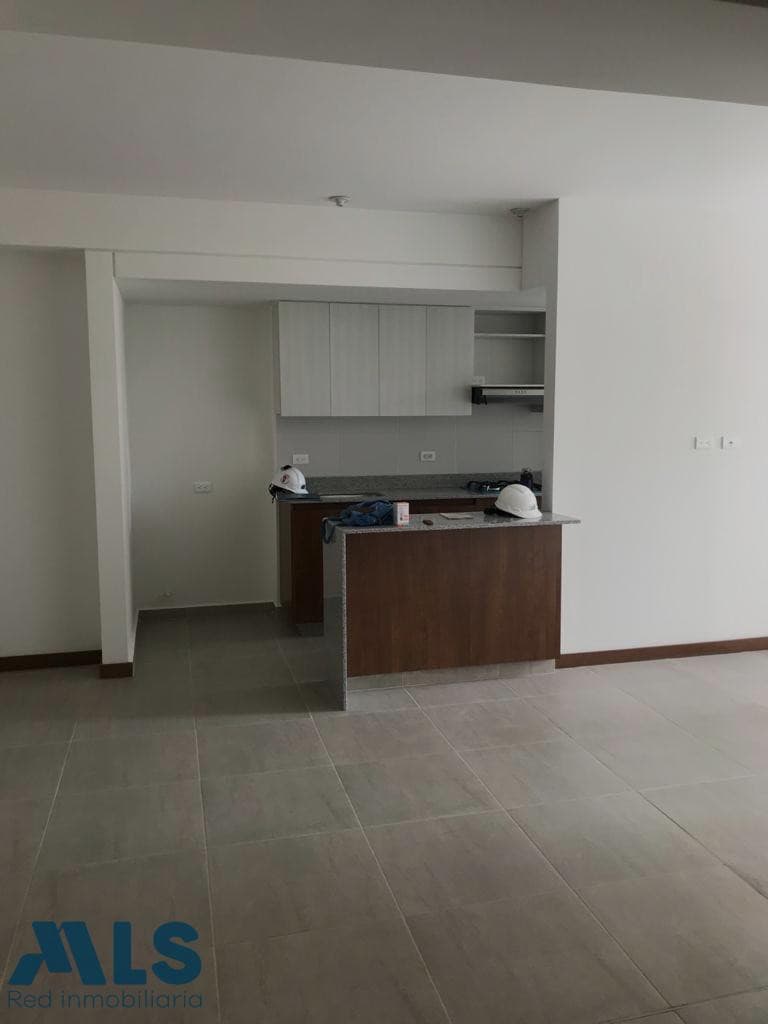 Apartamento en venta en Fabricato, Norte, Bello — foto 1 de 9