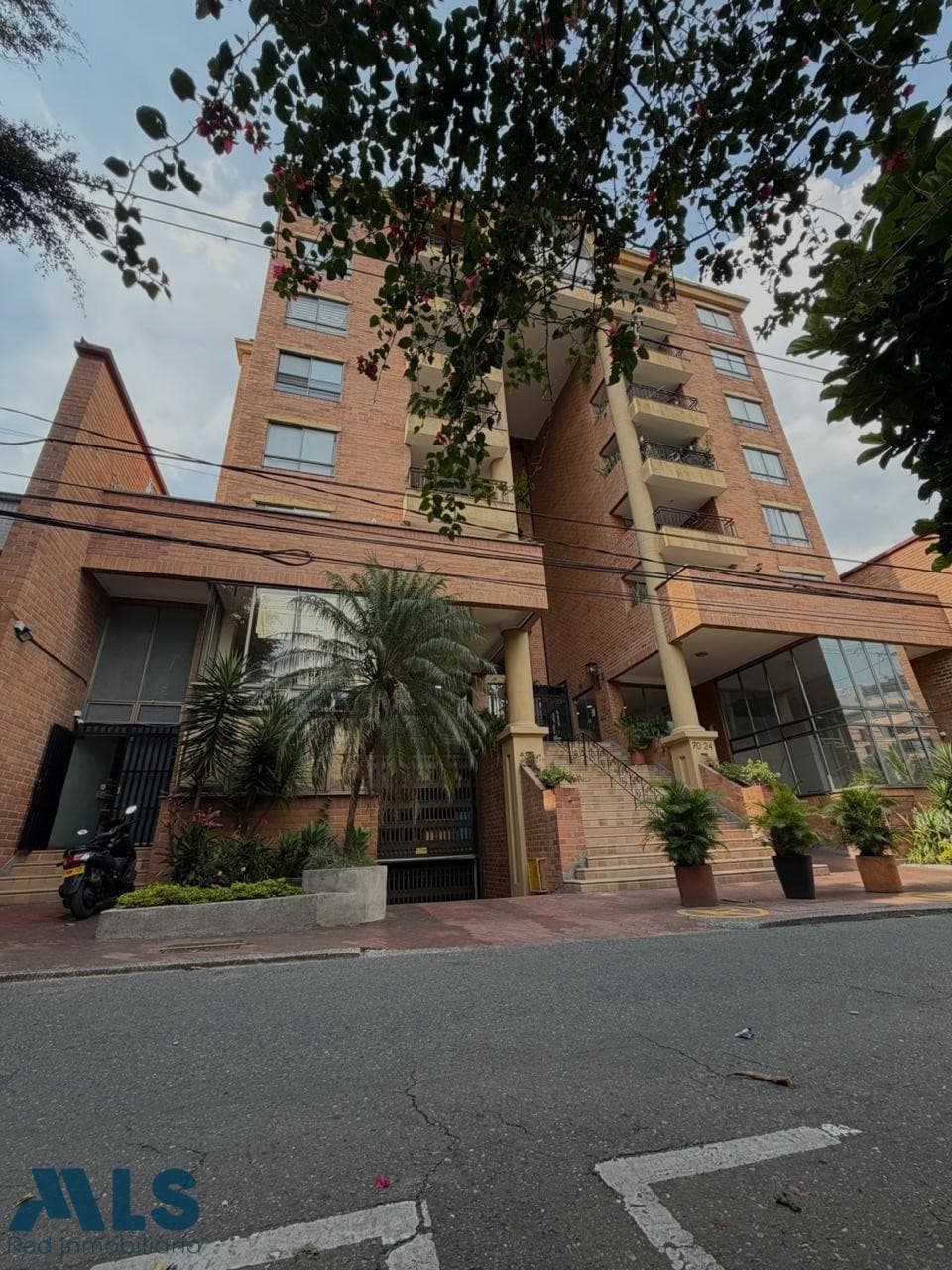 Local Comercial en venta en Bolivariana, Laureles, Medellín — foto 1 de 12