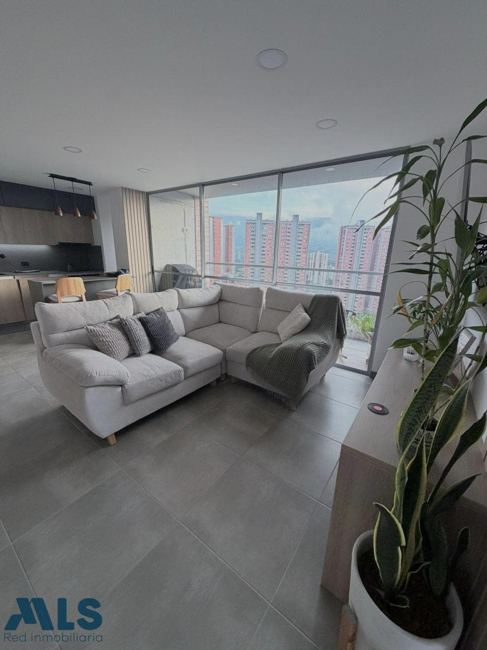 Apartamento en venta en Suramérica, Aburra Sur, Itagüí — foto 1 de 15