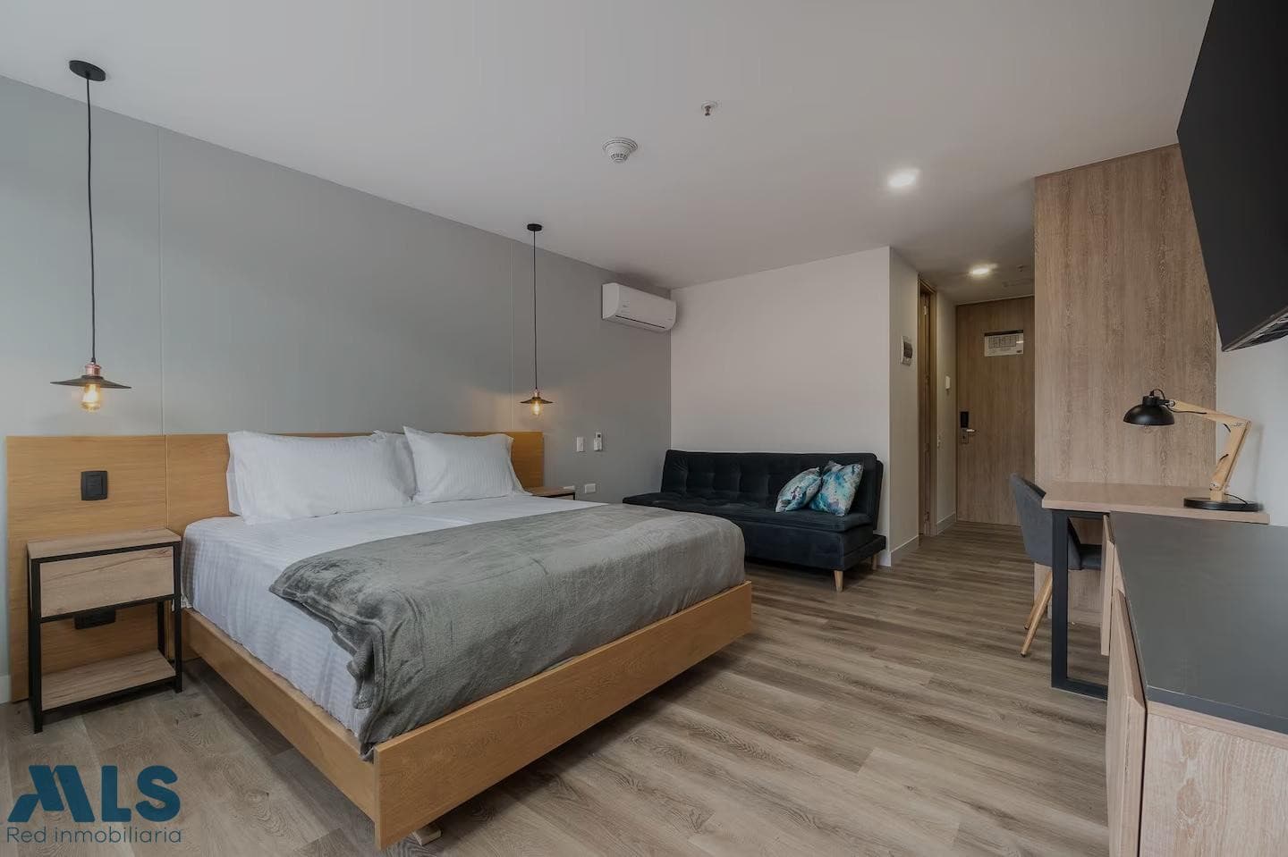 Apartamento en venta en La Aguacatala, Poblado, Medellín — foto 1 de 12