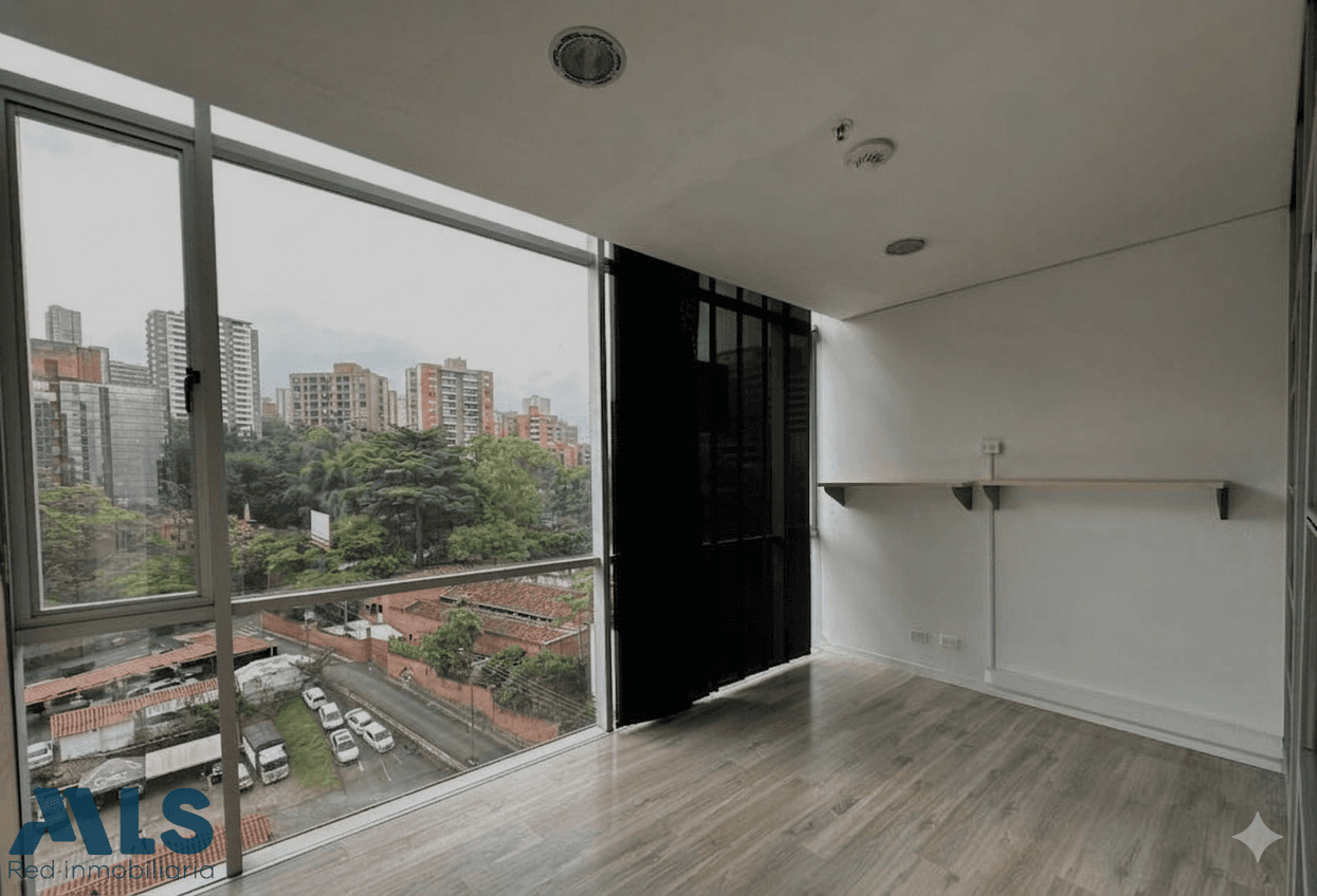 Oficina en venta en Manila, Poblado, Medellín — foto 1 de 12