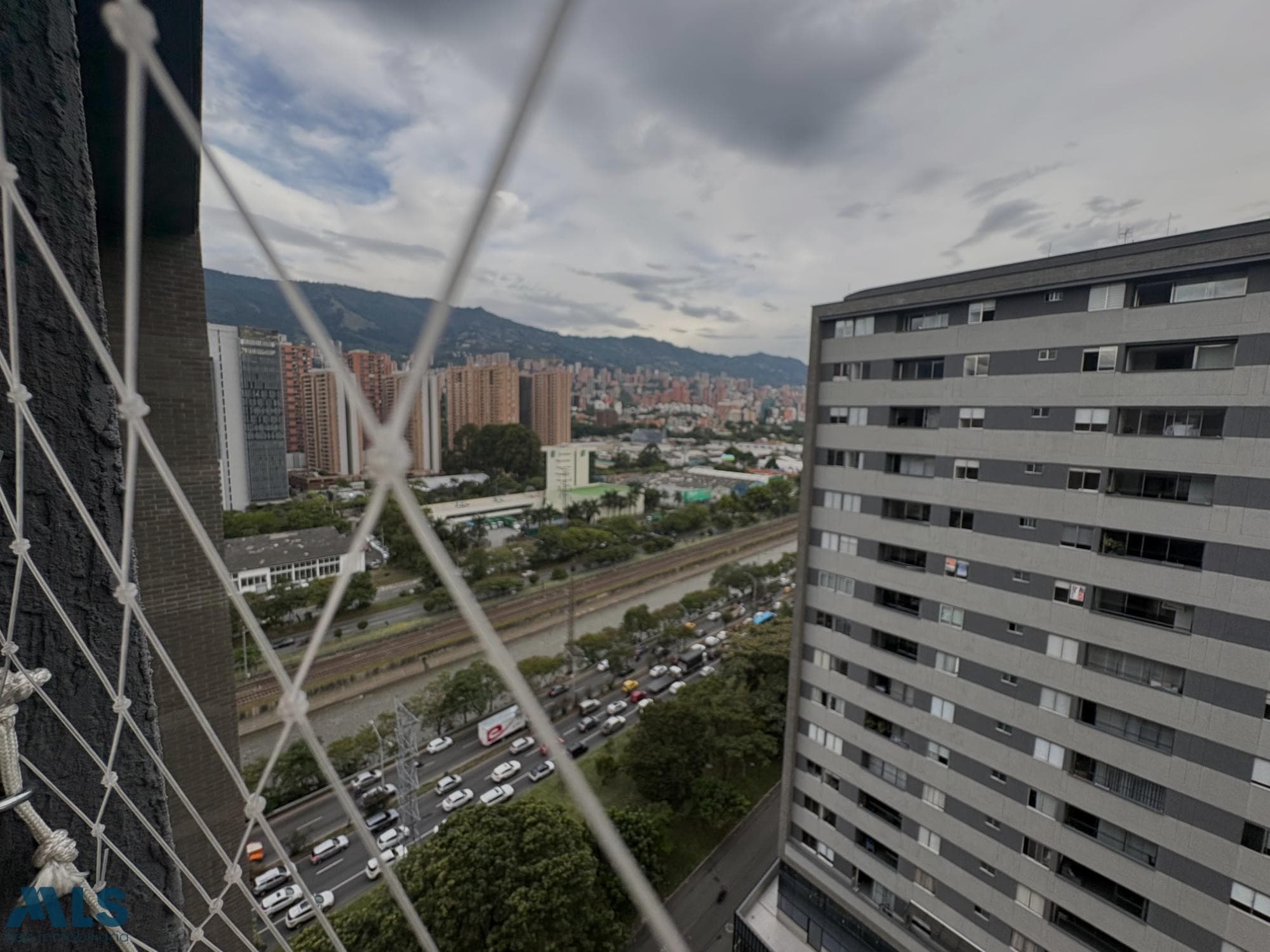 Apartamento en venta en Belén Guayabal, Medellín — foto 1 de 20
