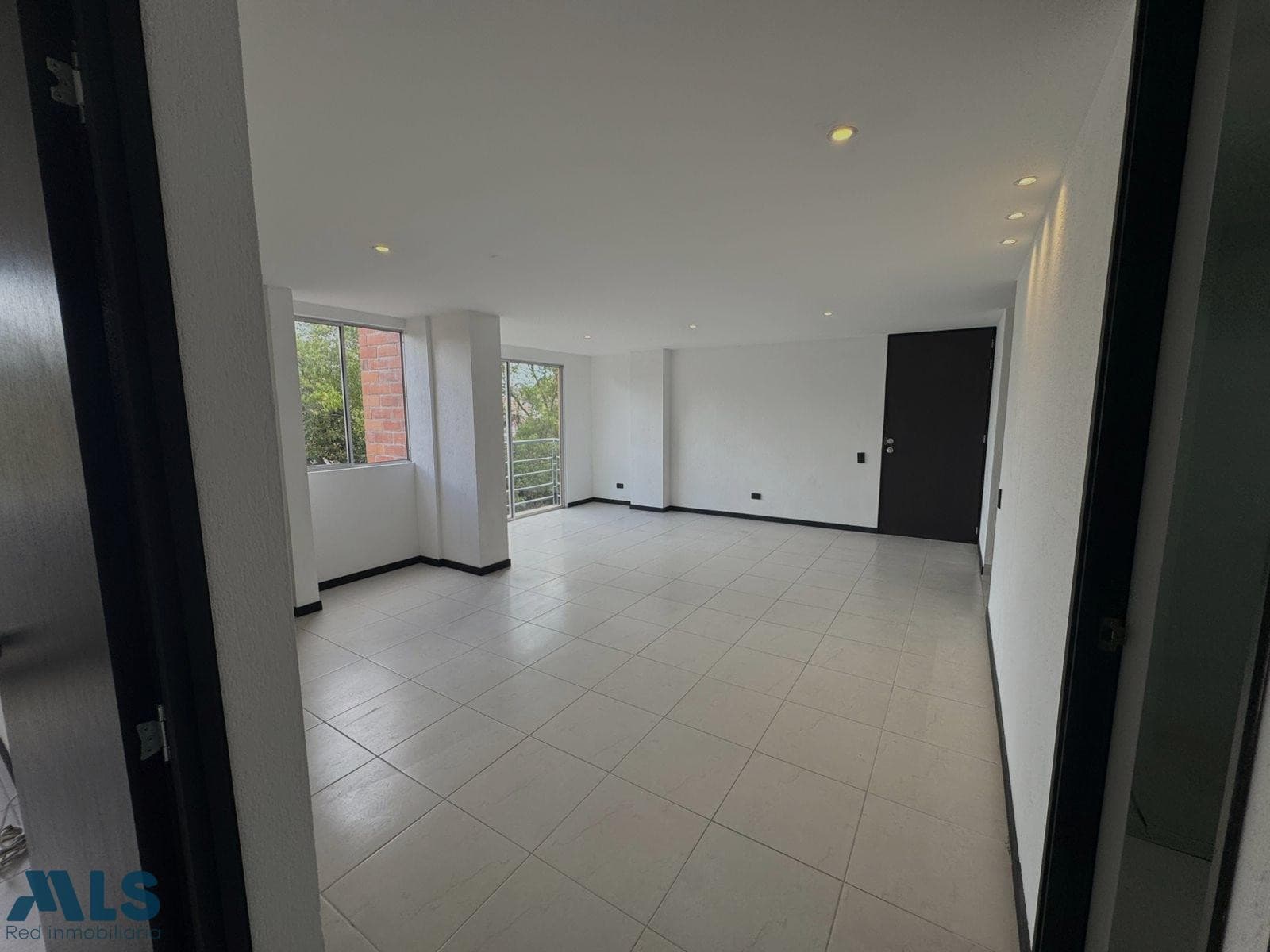 Apartamento en venta en San Antonio De Pereira, Oriente Antioqueño, Rionegro — foto 1 de 16
