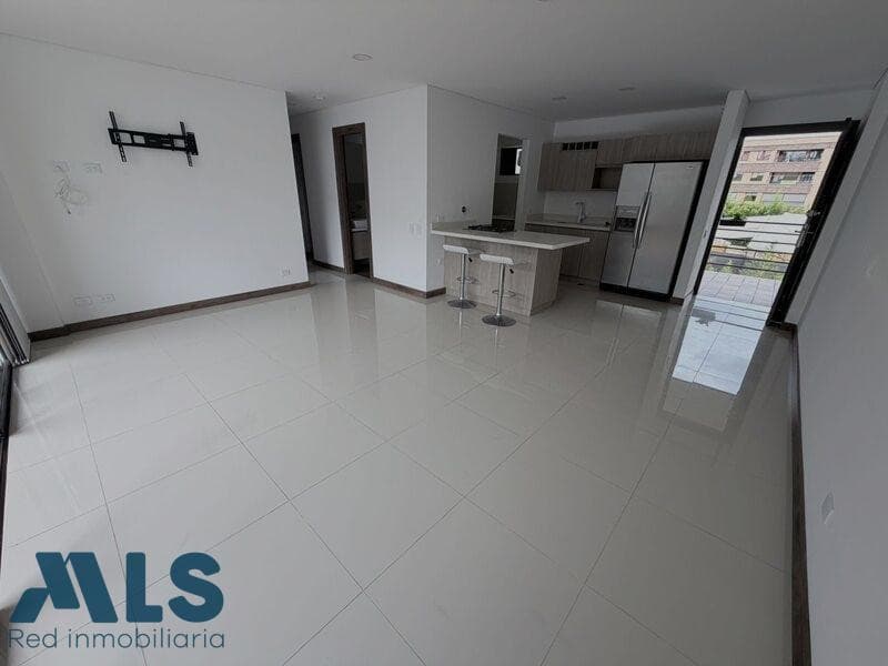 Apartamento en venta en Urbano, Oriente Antioqueño, El Retiro — foto 1 de 19