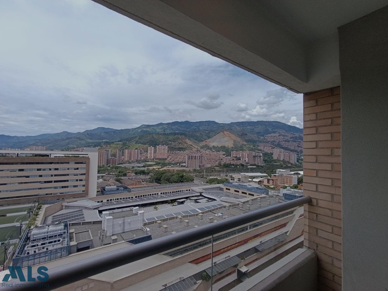 Apartamento en venta en Rincón De Santos, Norte, Bello — foto 1 de 35
