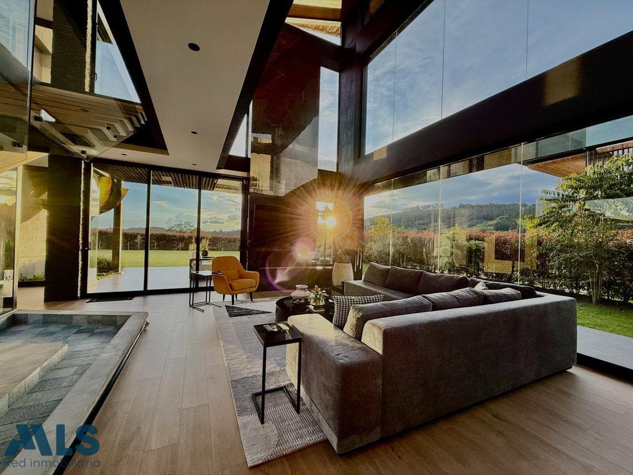 Casa en venta en Alto De Las Palmas, Aburra Sur, Envigado — foto 1 de 37