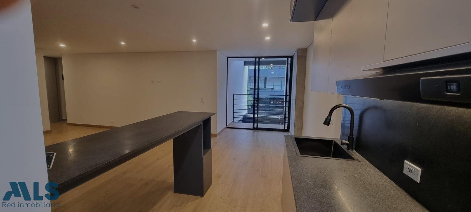 Apartamento en venta en Conquistadores, Laureles, Medellín — foto 1 de 19