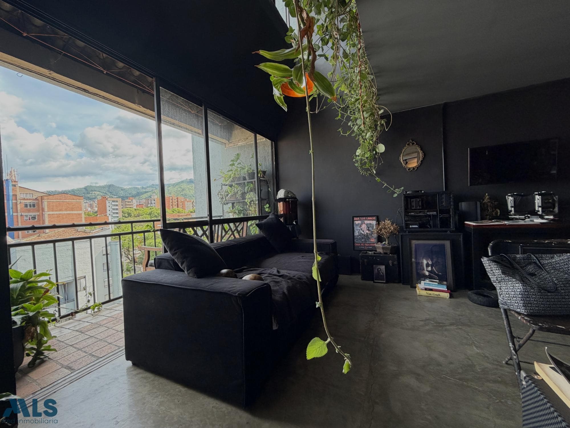 Apartamento en venta en La Palma, Belén Guayabal, Medellín — foto 1 de 50