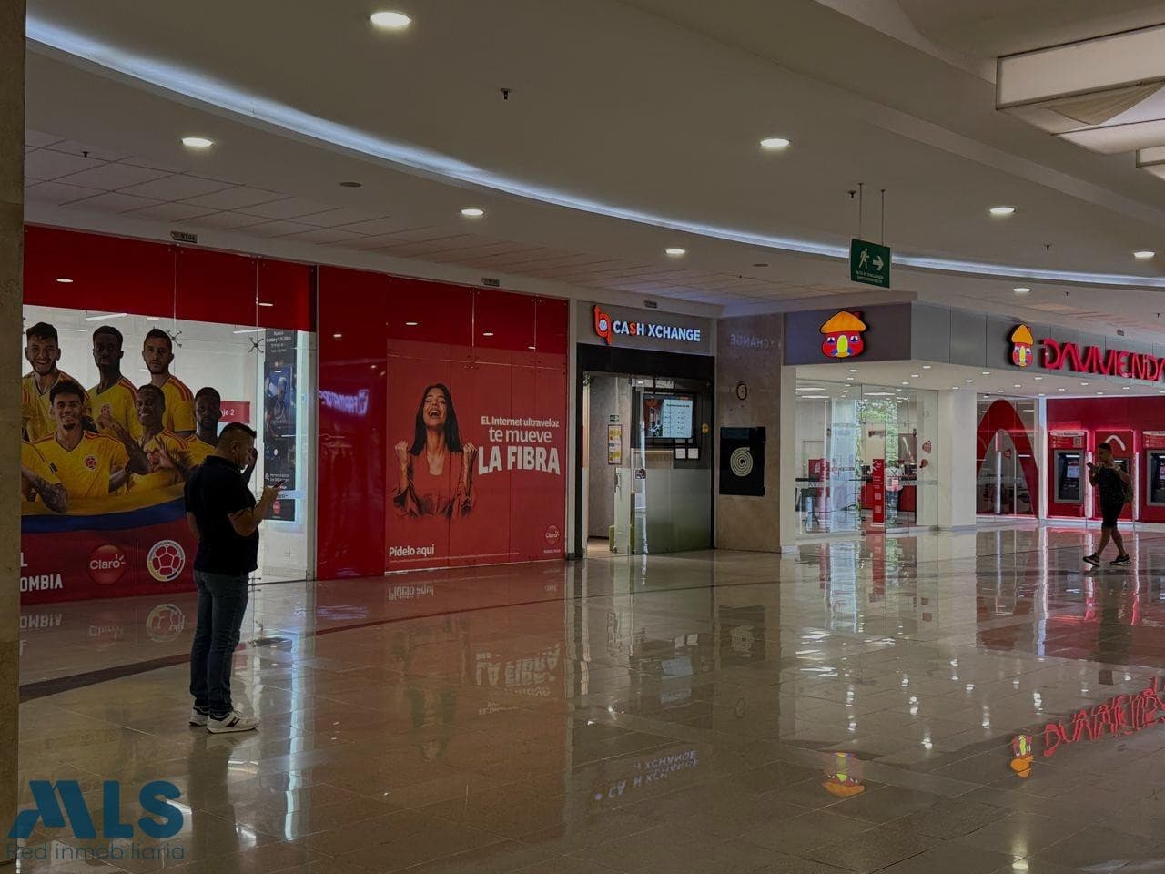 Local Comercial en venta en Poblado, Medellín — foto 1 de 15