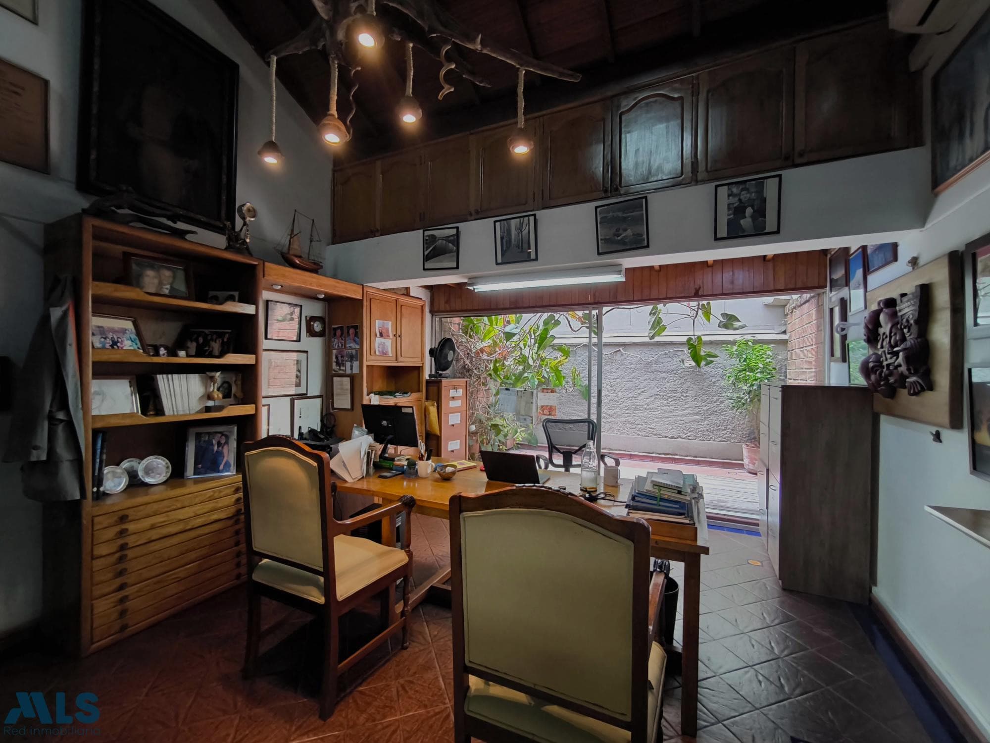 Oficina en venta en La Candelaria, Centro, Medellín — foto 1 de 22