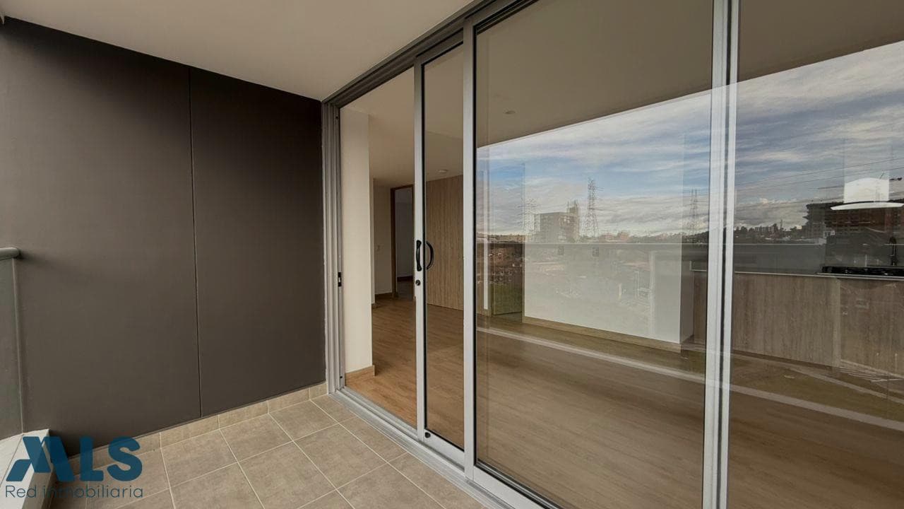 Apartamento en venta en El Porvenir, Oriente Antioqueño, Rionegro — foto 1 de 24