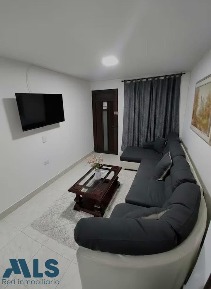 Apartamento en venta en La Gran Avenida, Norte, Bello — foto 1 de 28