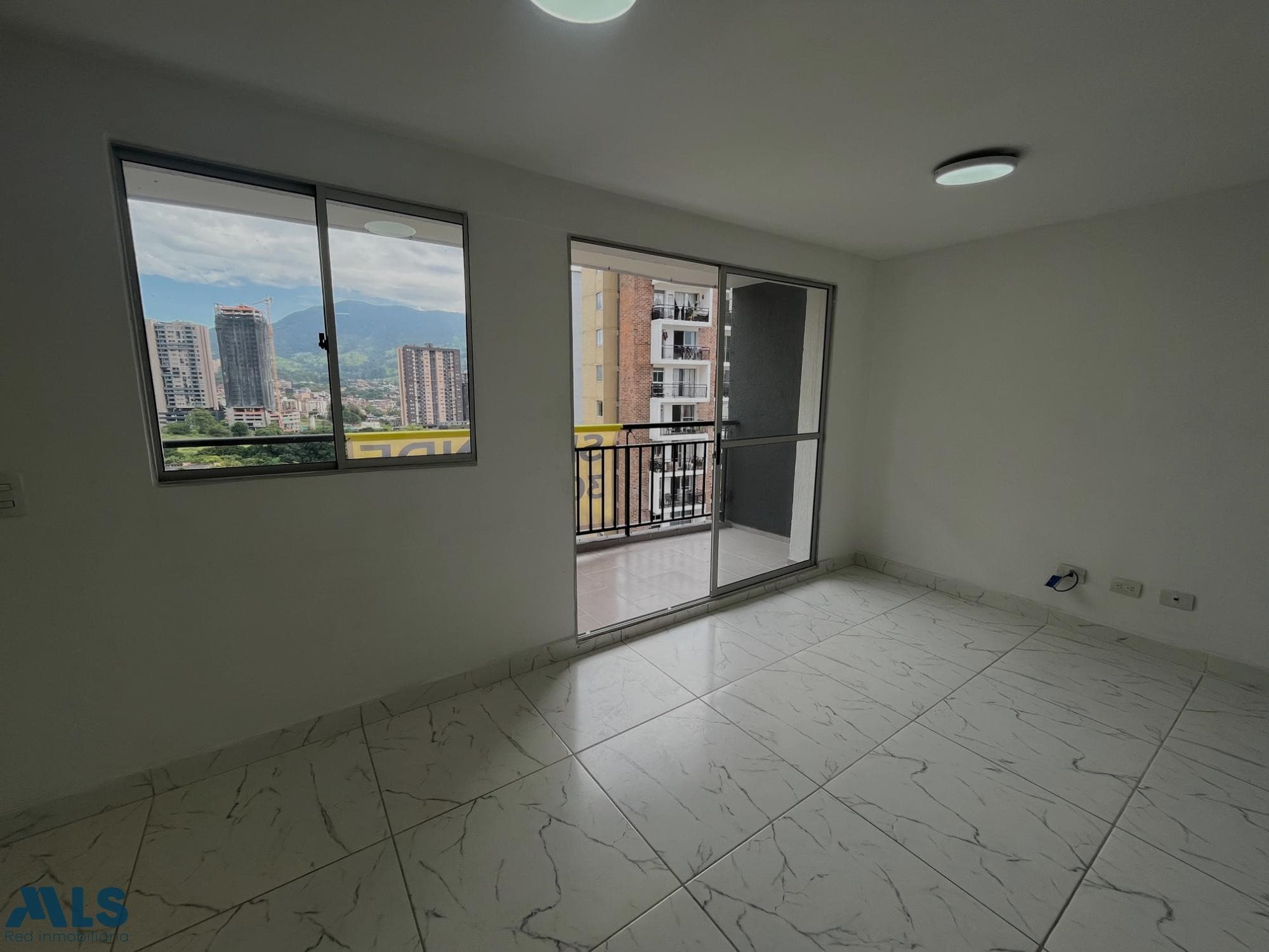 Apartamento en venta en Suramérica, Aburra Sur, Itagüí — foto 1 de 26