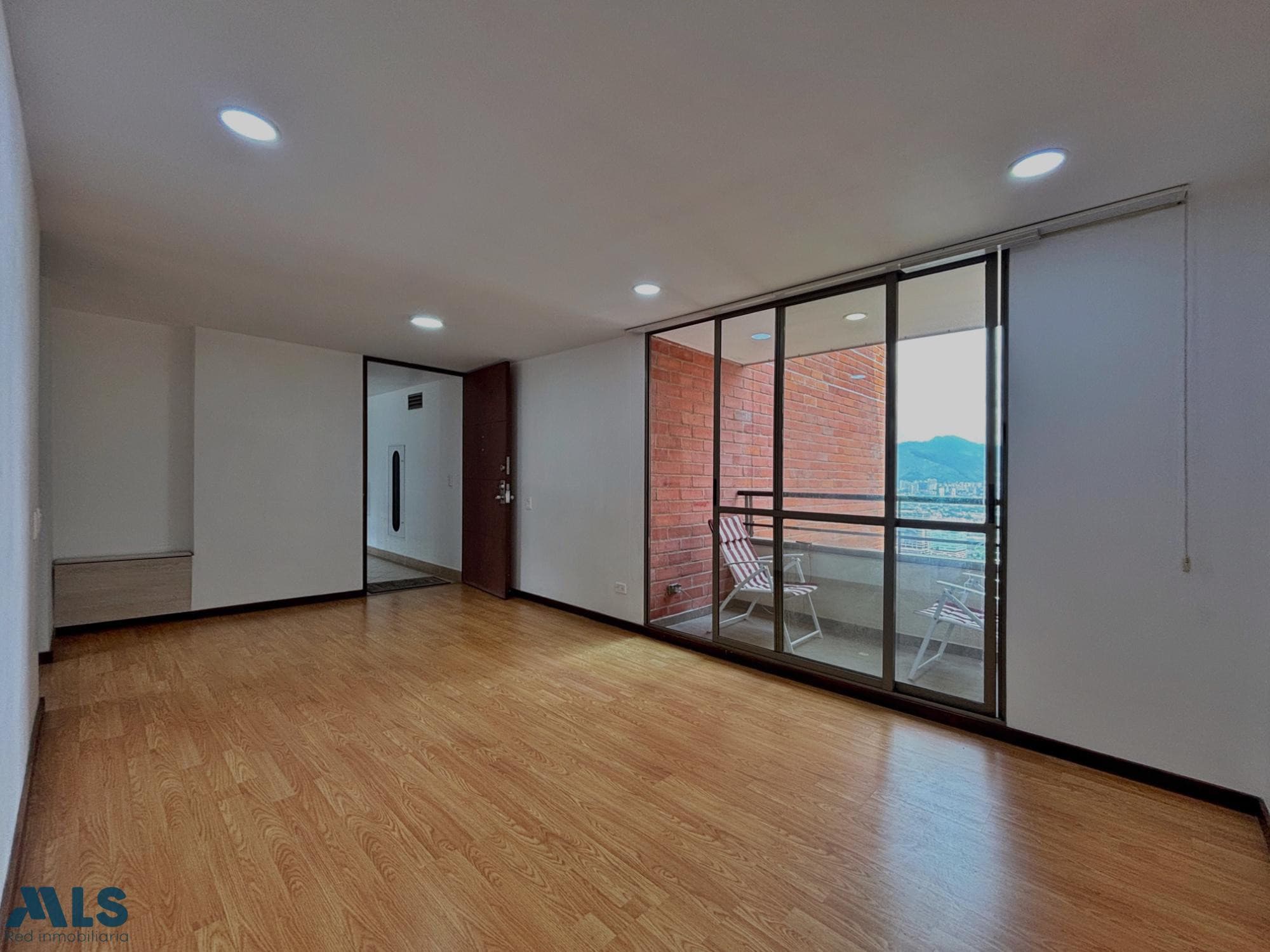 Apartamento en venta en Las Palmas, Poblado, Medellín — foto 1 de 22