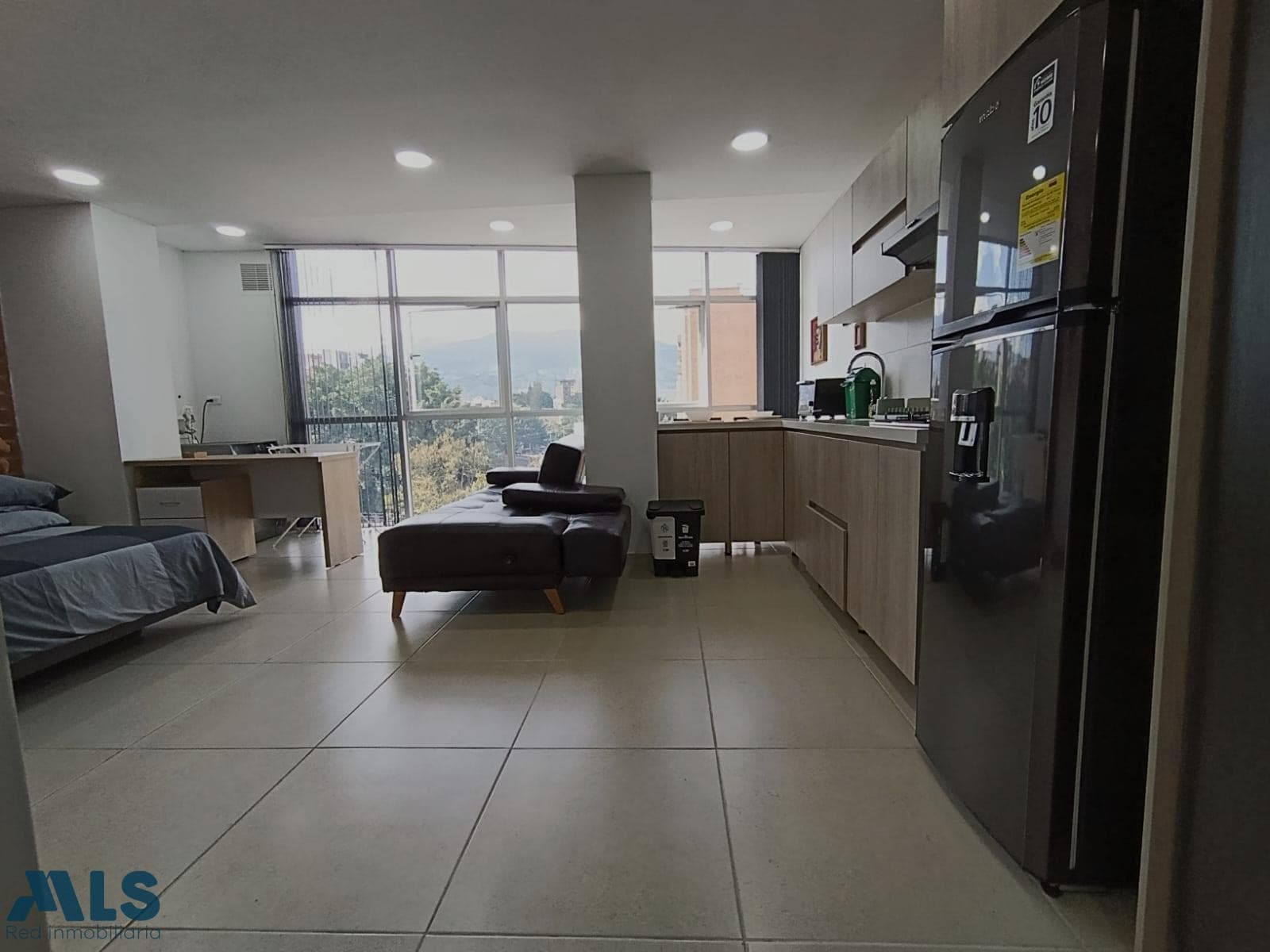 Apartamento en venta en Laureles, Medellín — foto 1 de 11