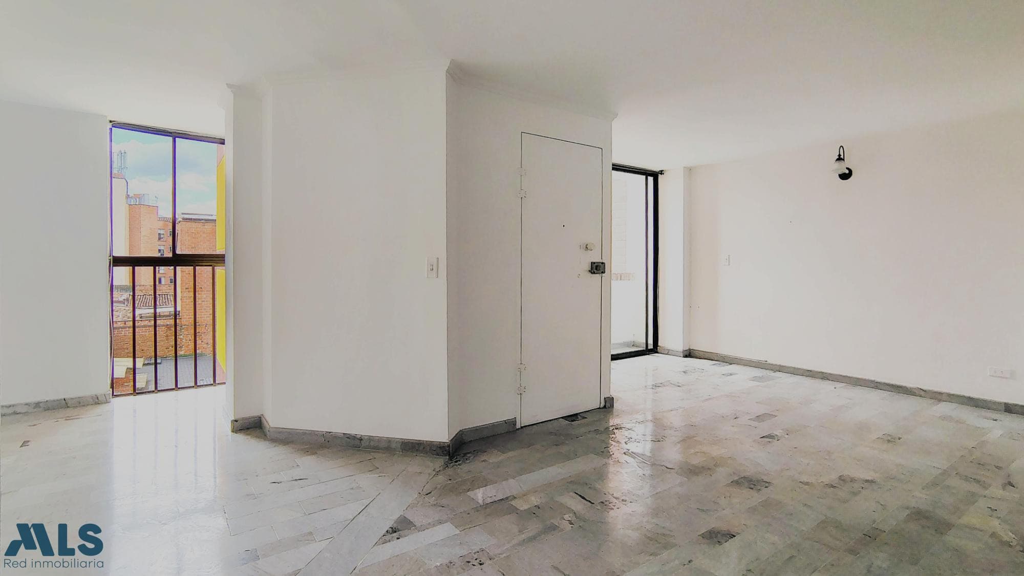 Apartamento en venta en Simon Bolivar, Laureles, Medellín — foto 1 de 19