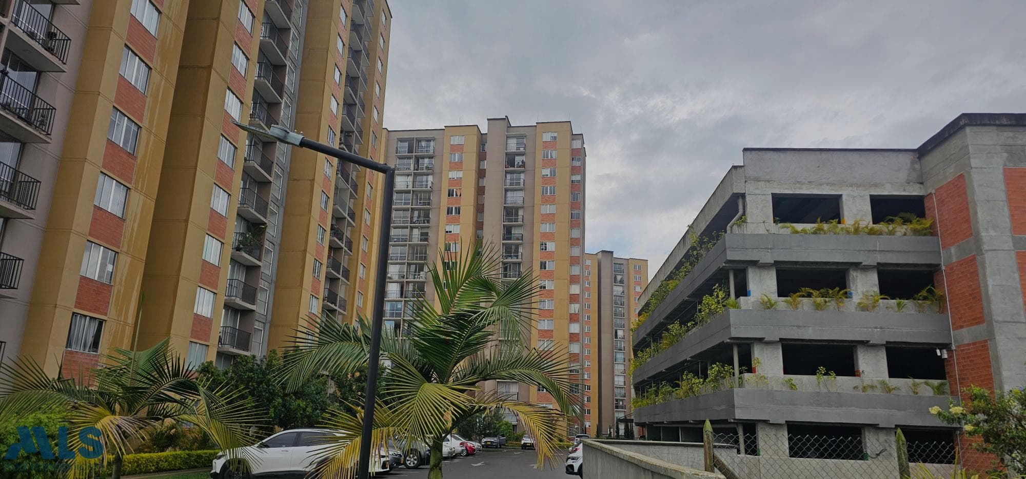 Apartamento en venta en V. Cimarronas, Oriente Antioqueño, Rionegro — foto 1 de 13