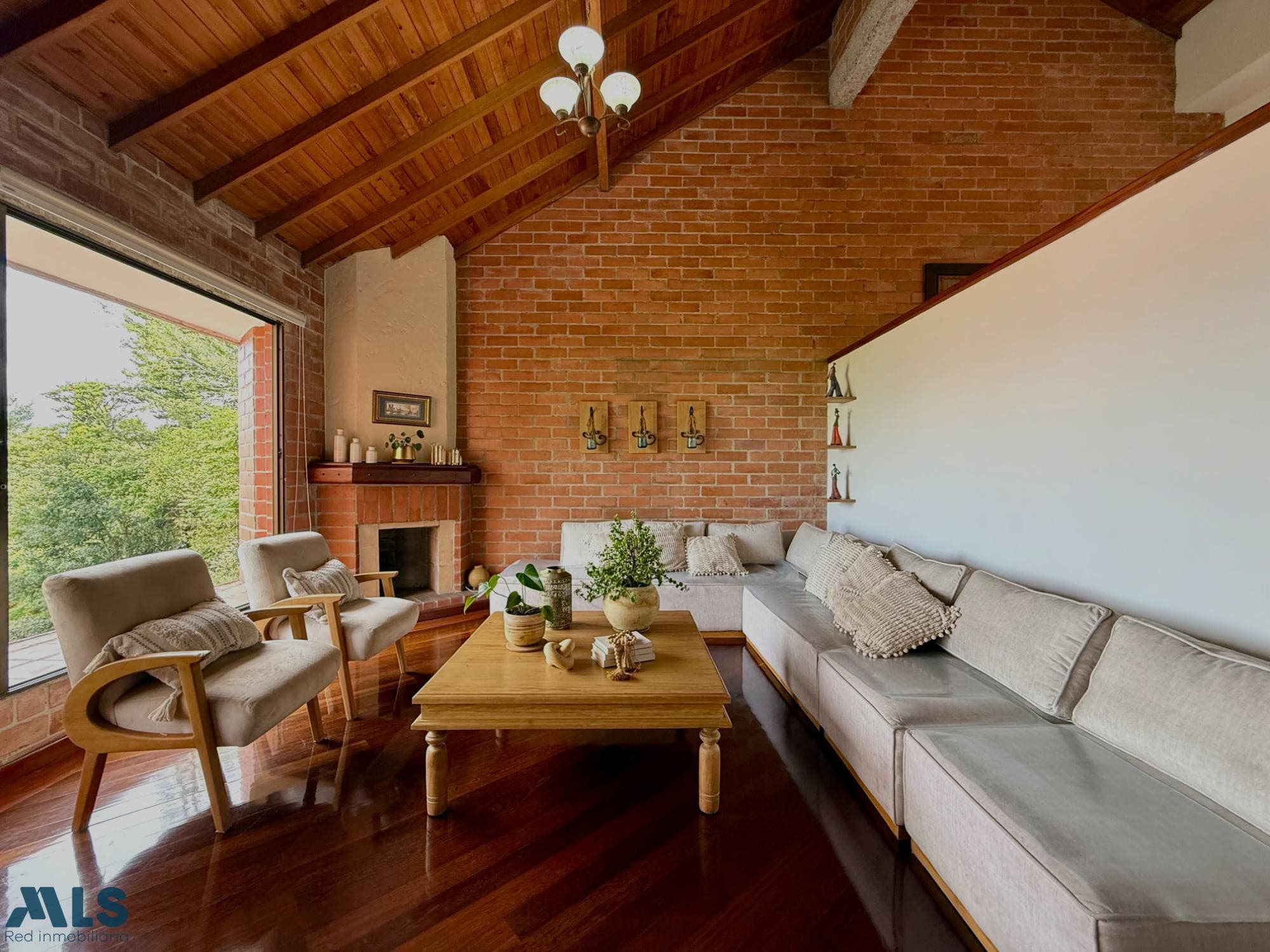 Casa en venta en Los Balsos Nº 1, Poblado, Medellín — foto 1 de 33