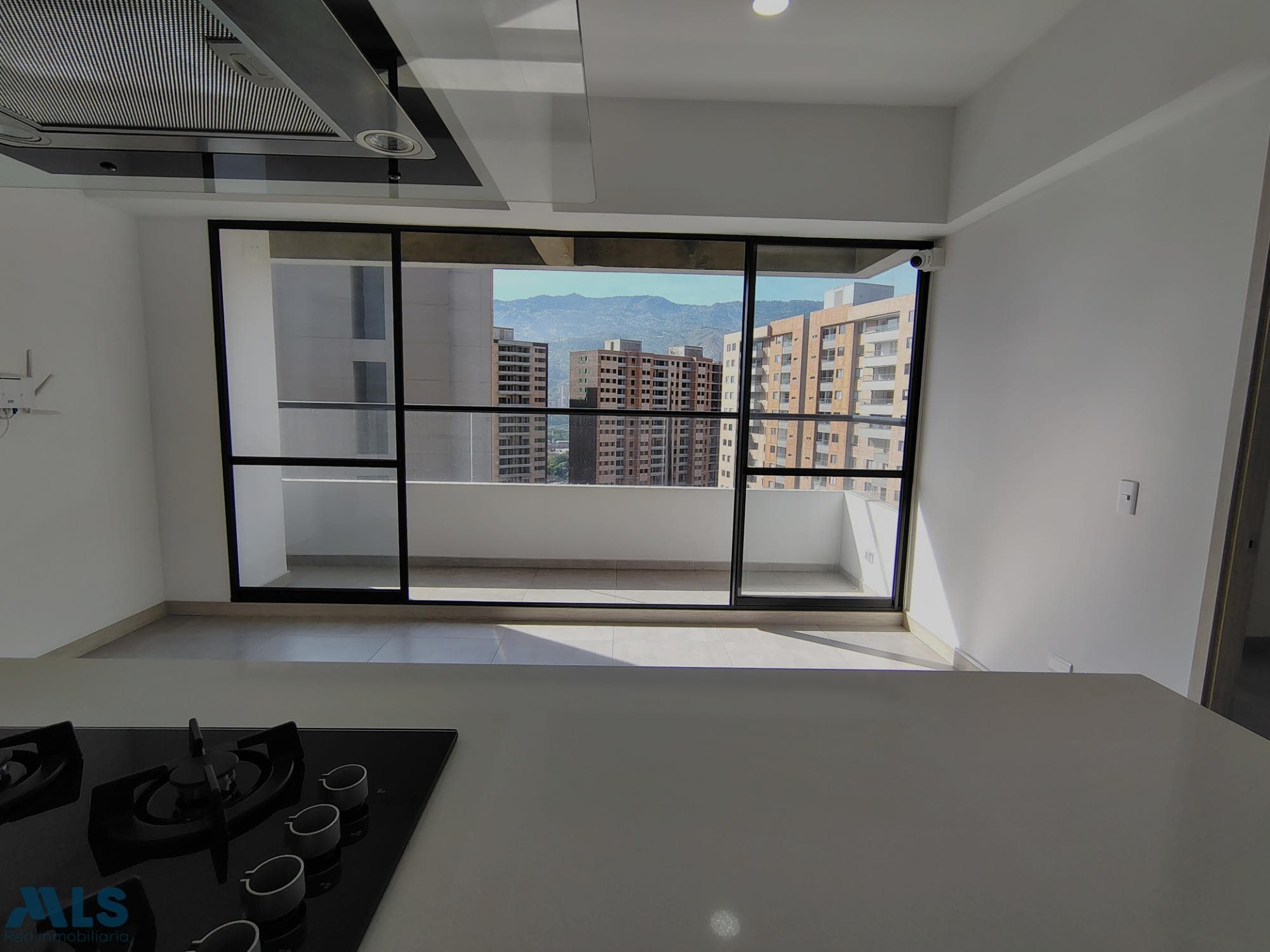Apartamento en venta en Santa Ana, Norte, Bello — foto 1 de 14