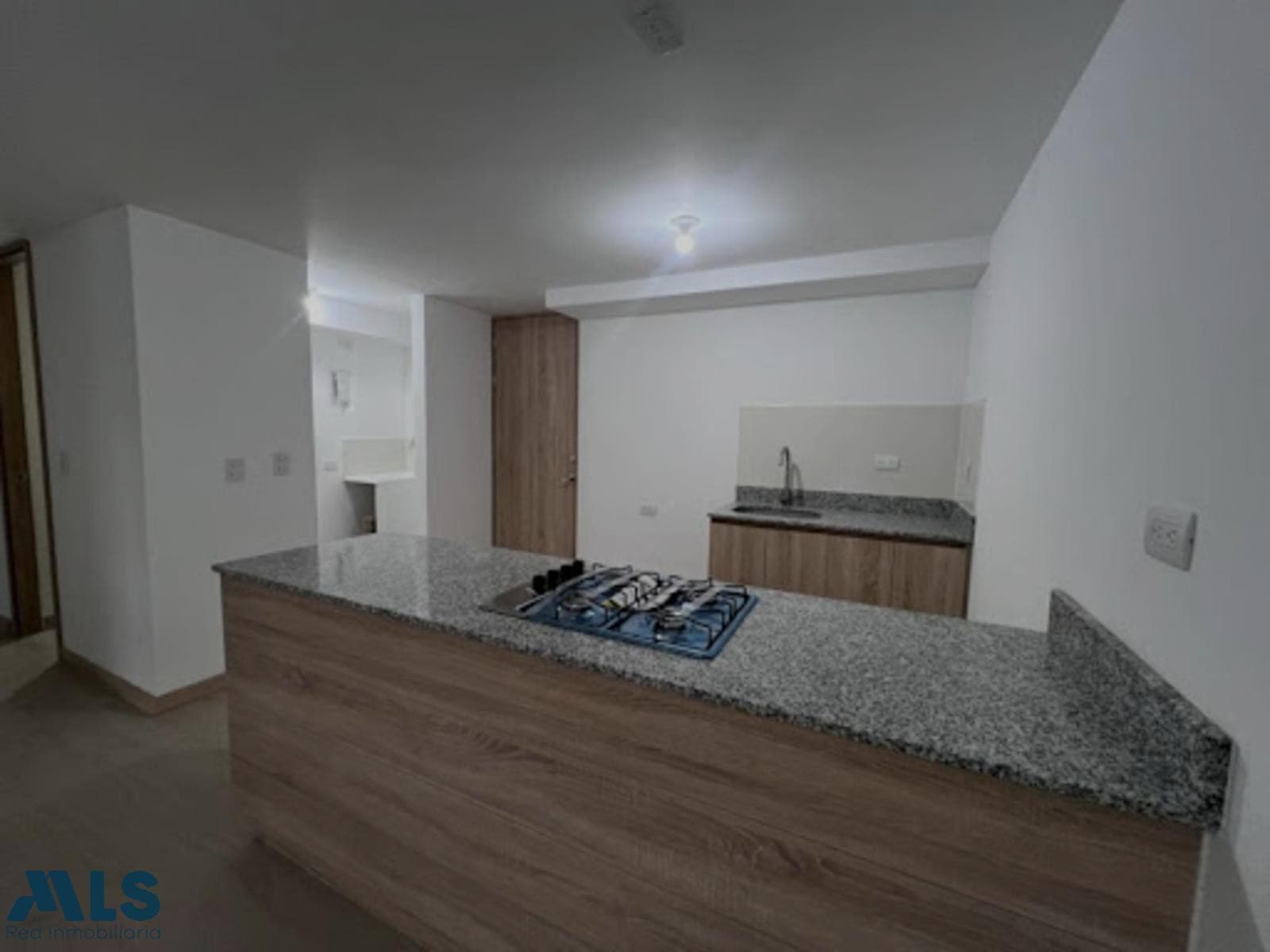 Apartamento en venta en Altamira, Occidente, Medellín — foto 1 de 17