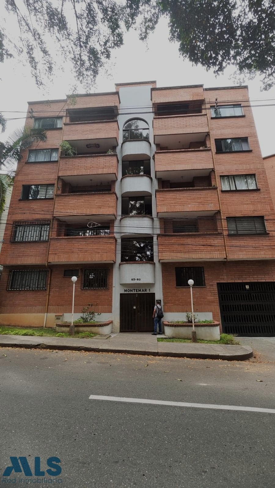 Apartamento en venta en Simon Bolivar, Laureles, Medellín — foto 1 de 12