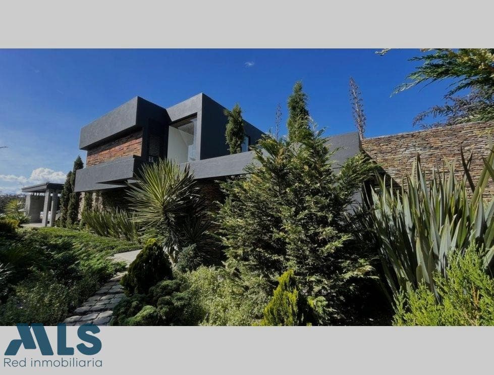 Casa en venta en Alto De Las Palmas, Aburra Sur, Envigado — foto 1 de 82