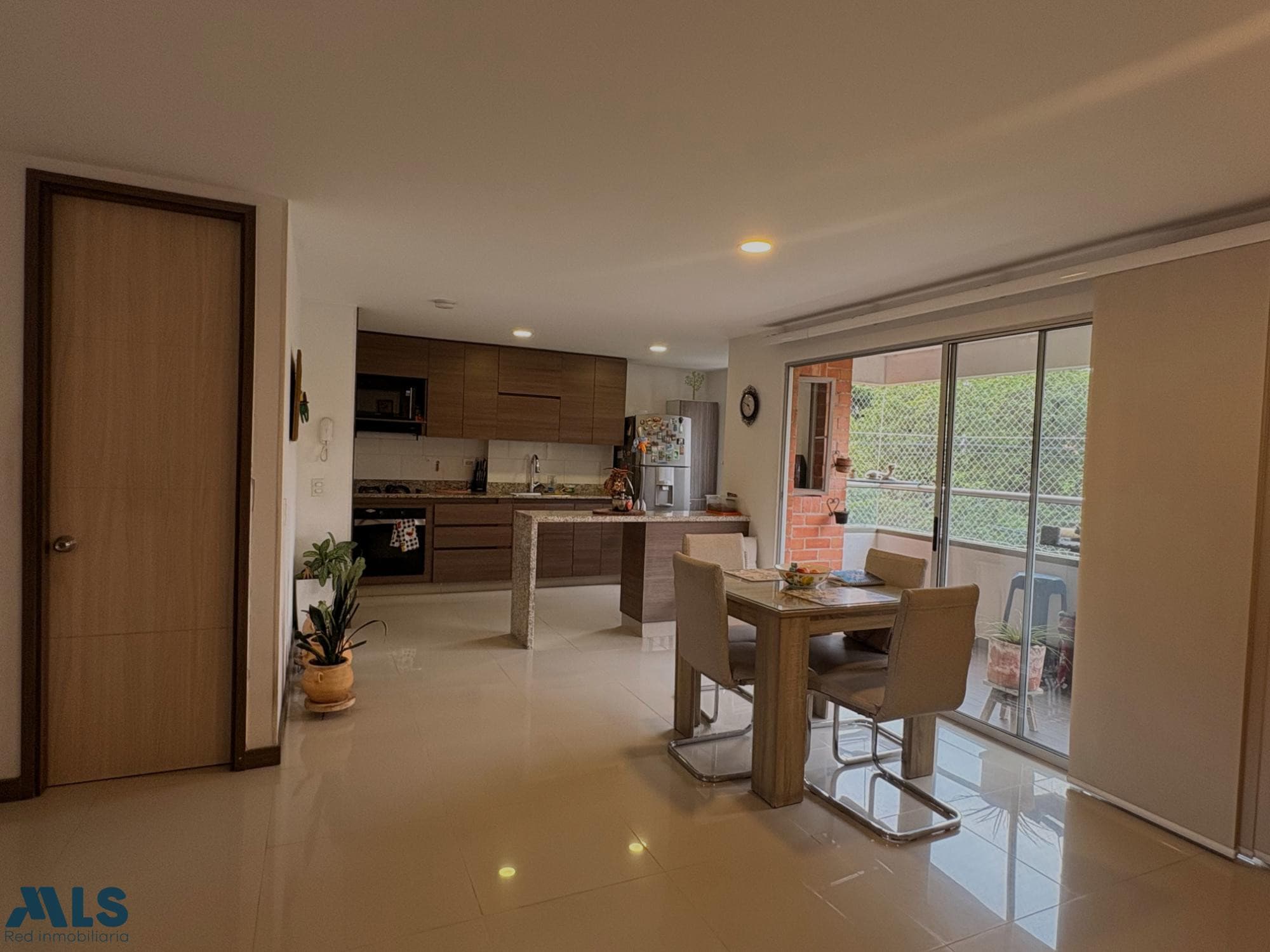 Apartamento en venta en Calasanz, Occidente, Medellín — foto 1 de 18